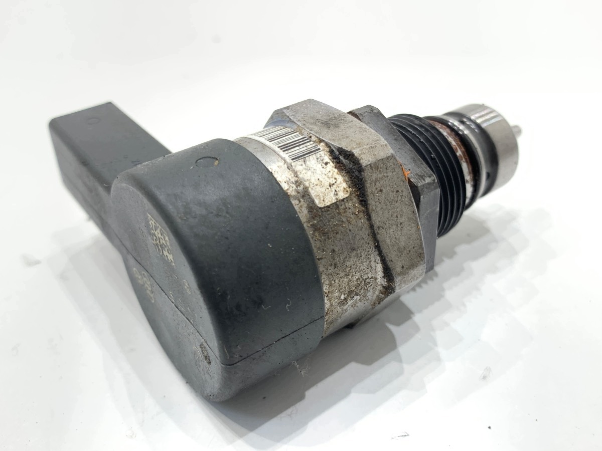 Sensor de rampa injeção OEM 057130764AB 1.6TDI image 3