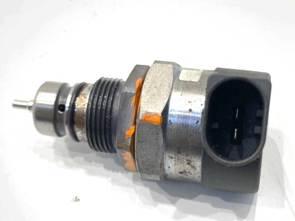 Sensor de rampa injeção OEM 057130764AB 1.6TDI image 4