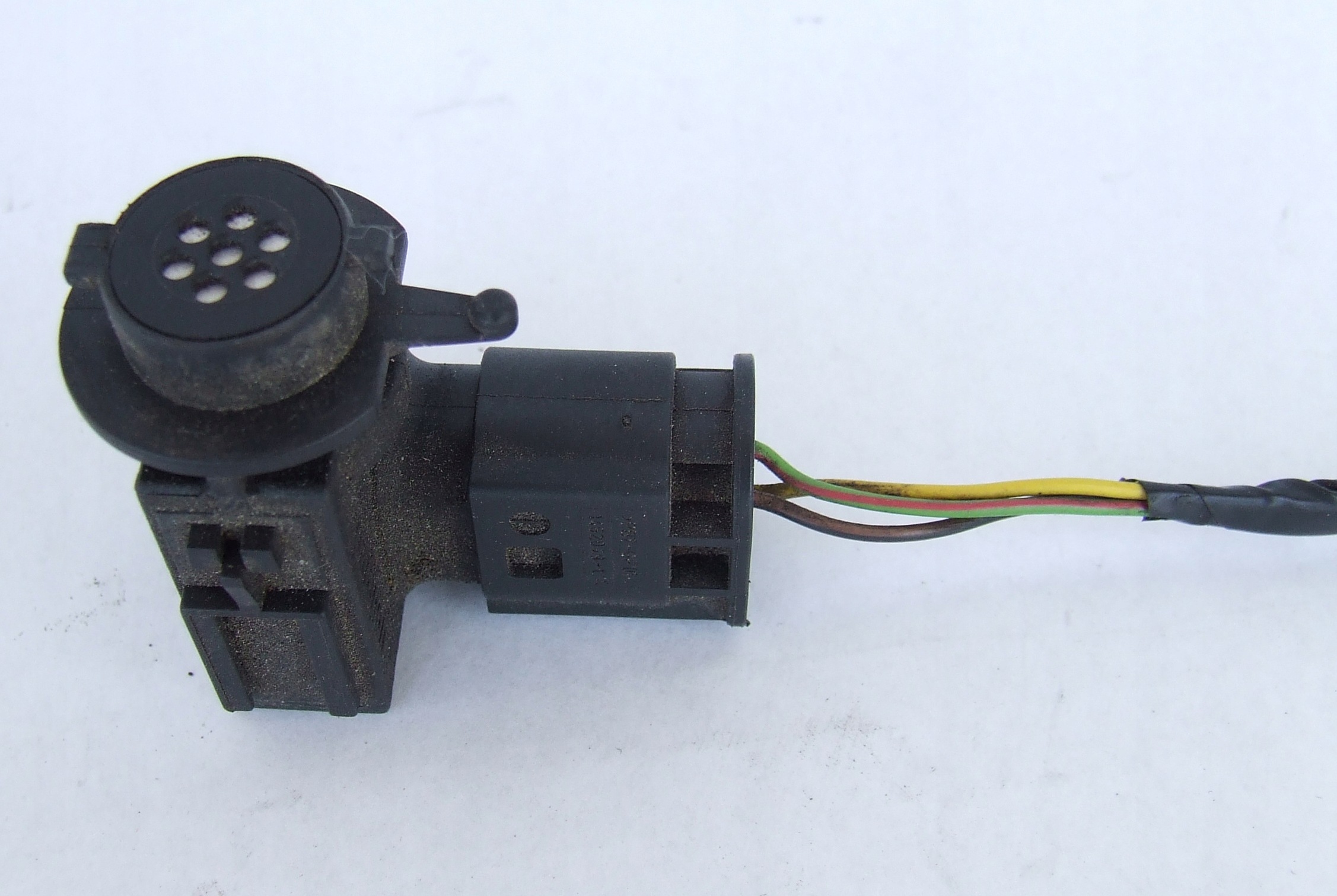 Capteur qualité air OEM 6926460 pour BMW E87/E90/E91 image 2