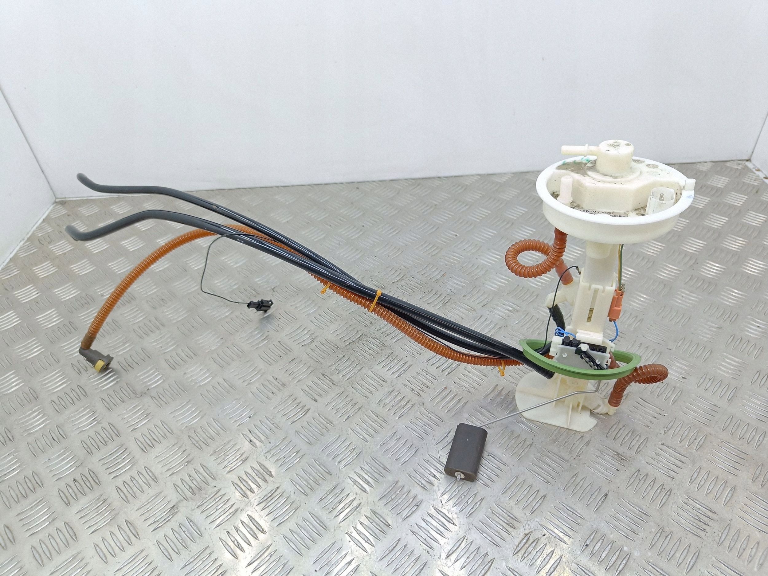 Bomba de combustível BMW OEM 7194252 para X6 E71 4.4 V8 image 2