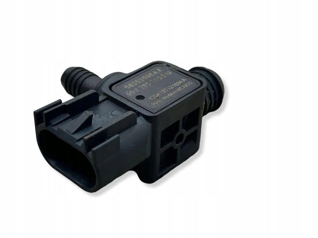 Tyhjiöletku OEM 68053596AA Jeep Grand Cherokee:lle
