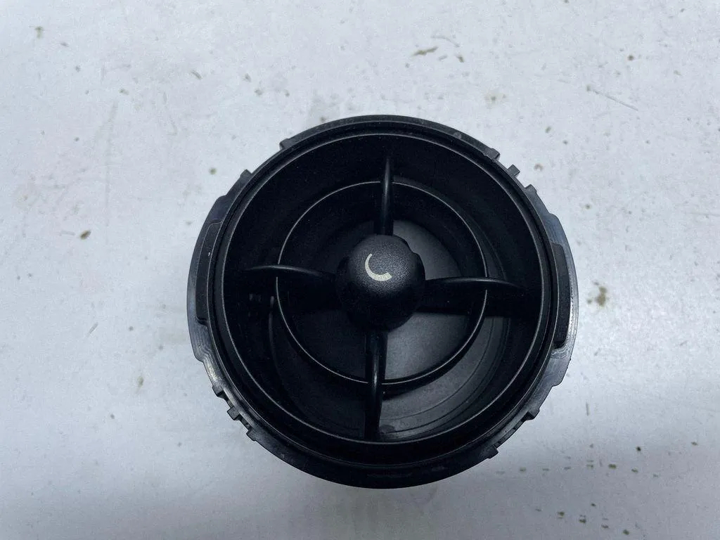 BMW 3 E90 konsol luftintag OEM 14482110 image 2