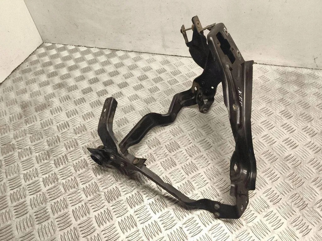 Support phare avant Mercedes-Benz OE A2046200991 image 2
