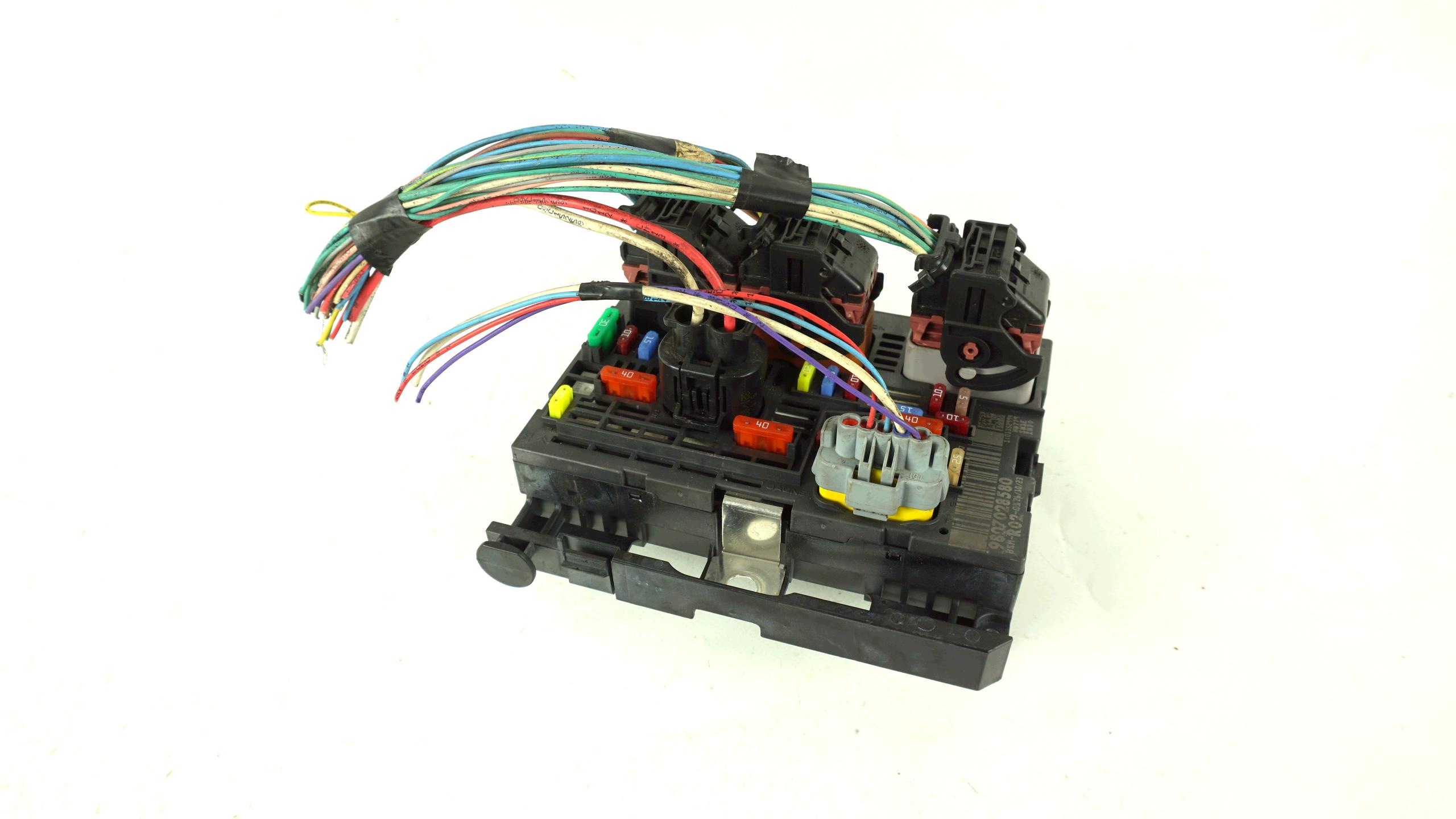 Module Confort OEM 9807028580 pour Peugeot 2008 II image 2