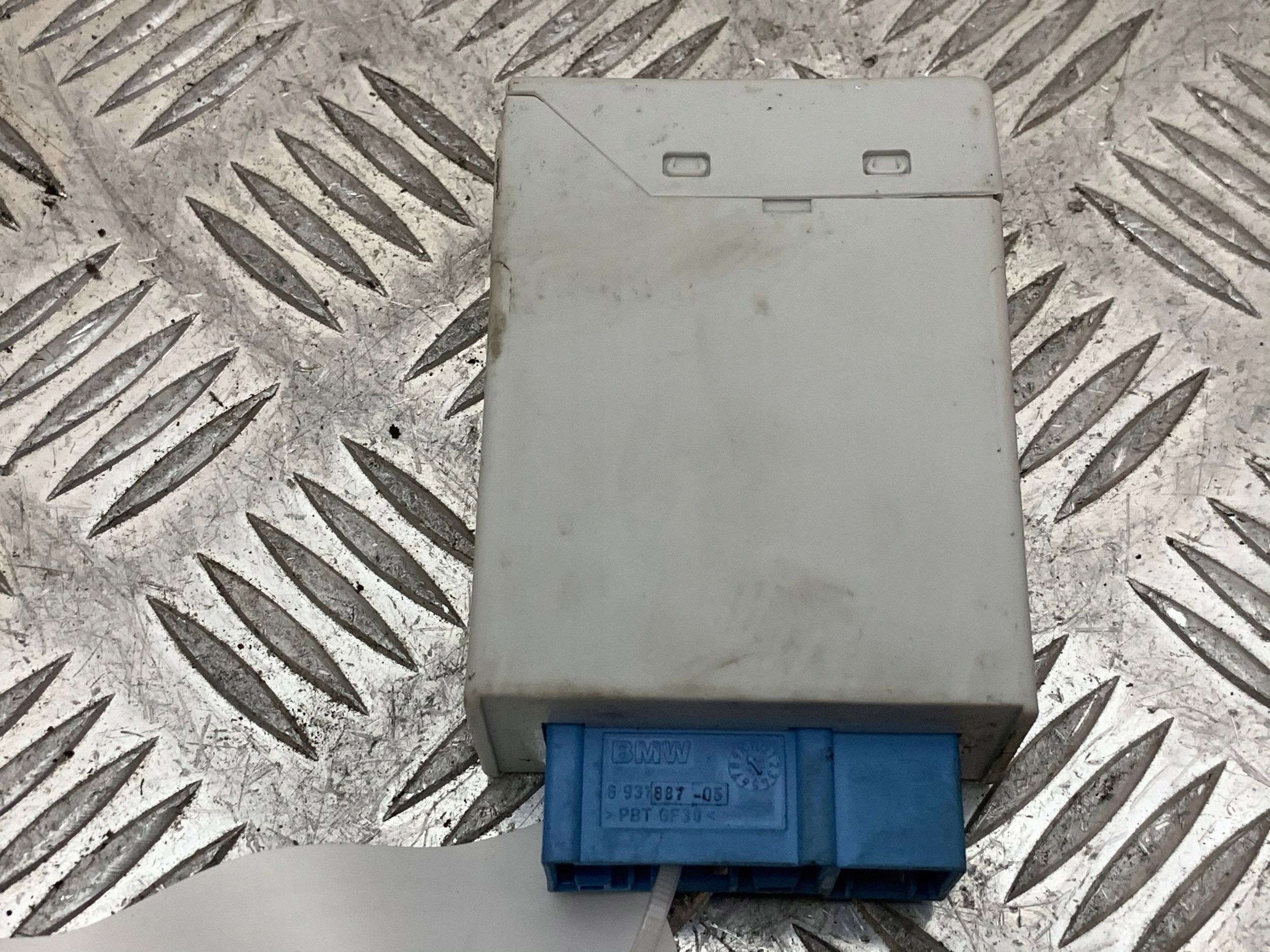 Polttoainepumpun Ohjain OEM 8740252 BMW 3-sarja