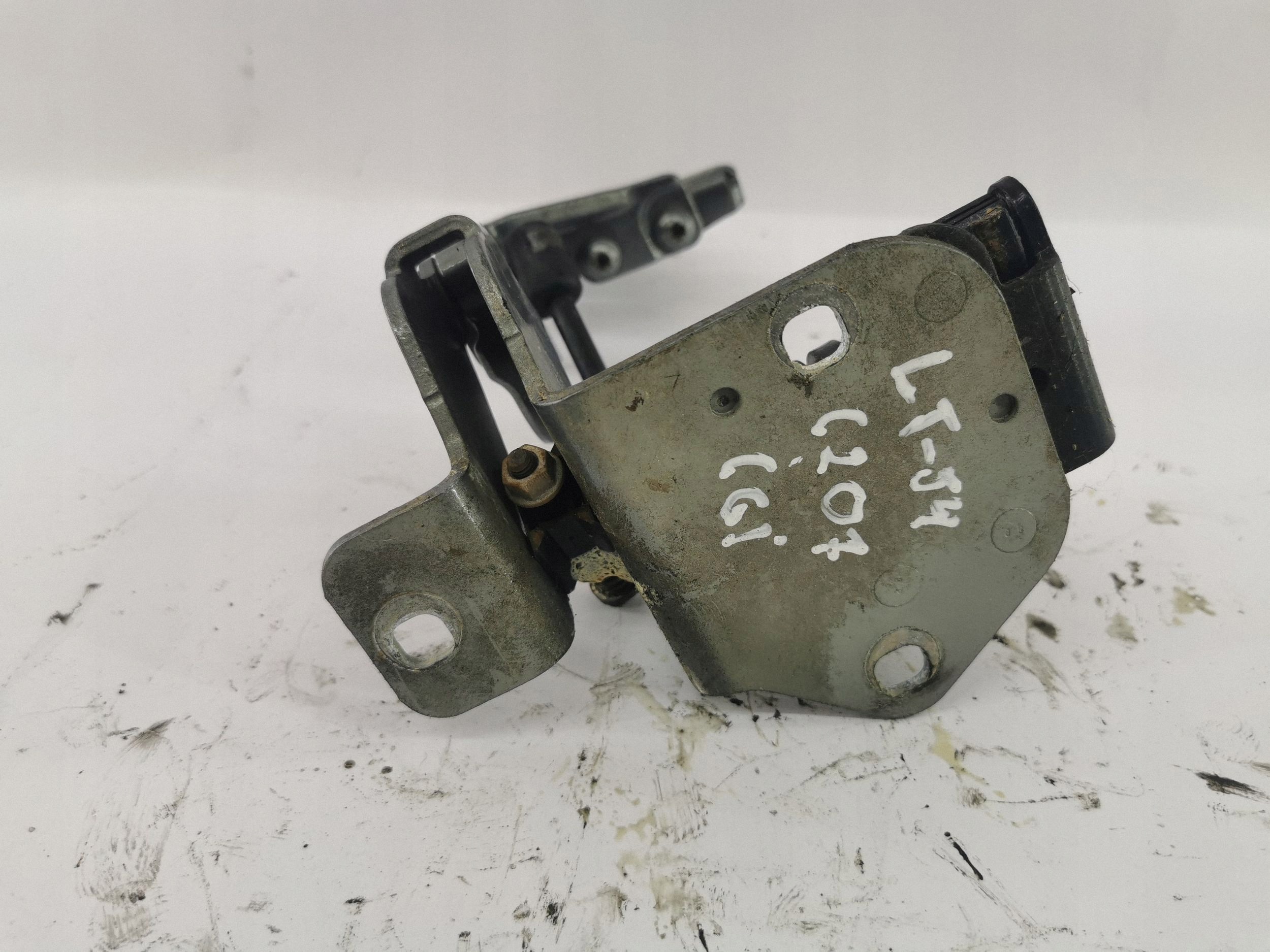 Mercedes-Benz E A207 2011 Left Side Tailgate Hinge A2077500328 image 4