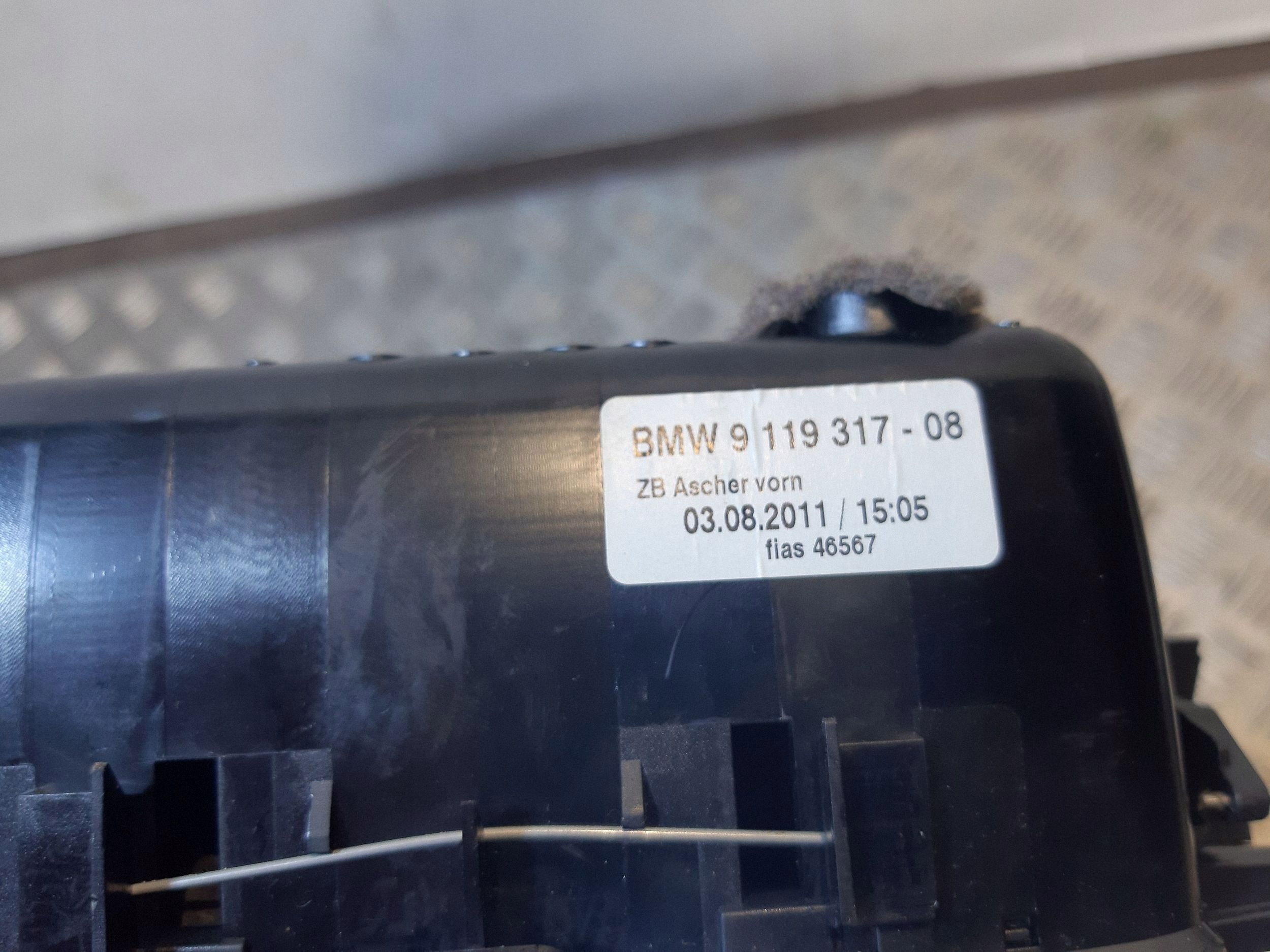 BMW Tuhkakuppi OEM 911931708 7-sarja F01/F02