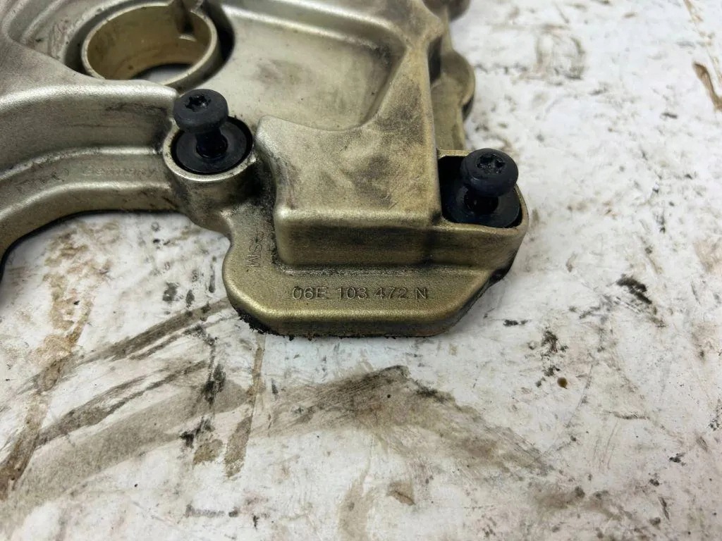 Cubierta seguidor leva OEM 06E103472N Audi Q5 3.2L image 10