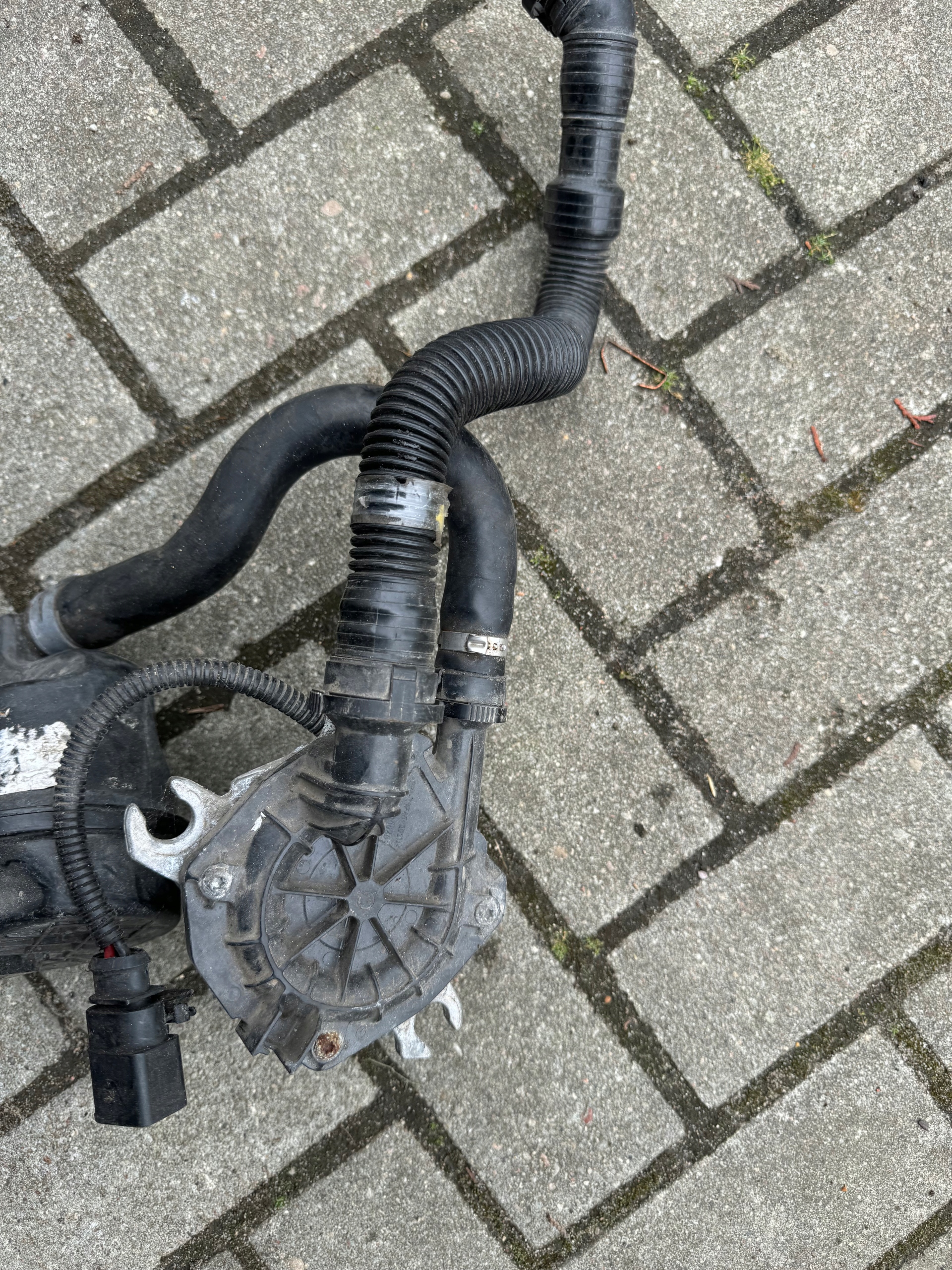 Sekundärluftpump OEM 07K959253B för Audi Q7 4L image 2