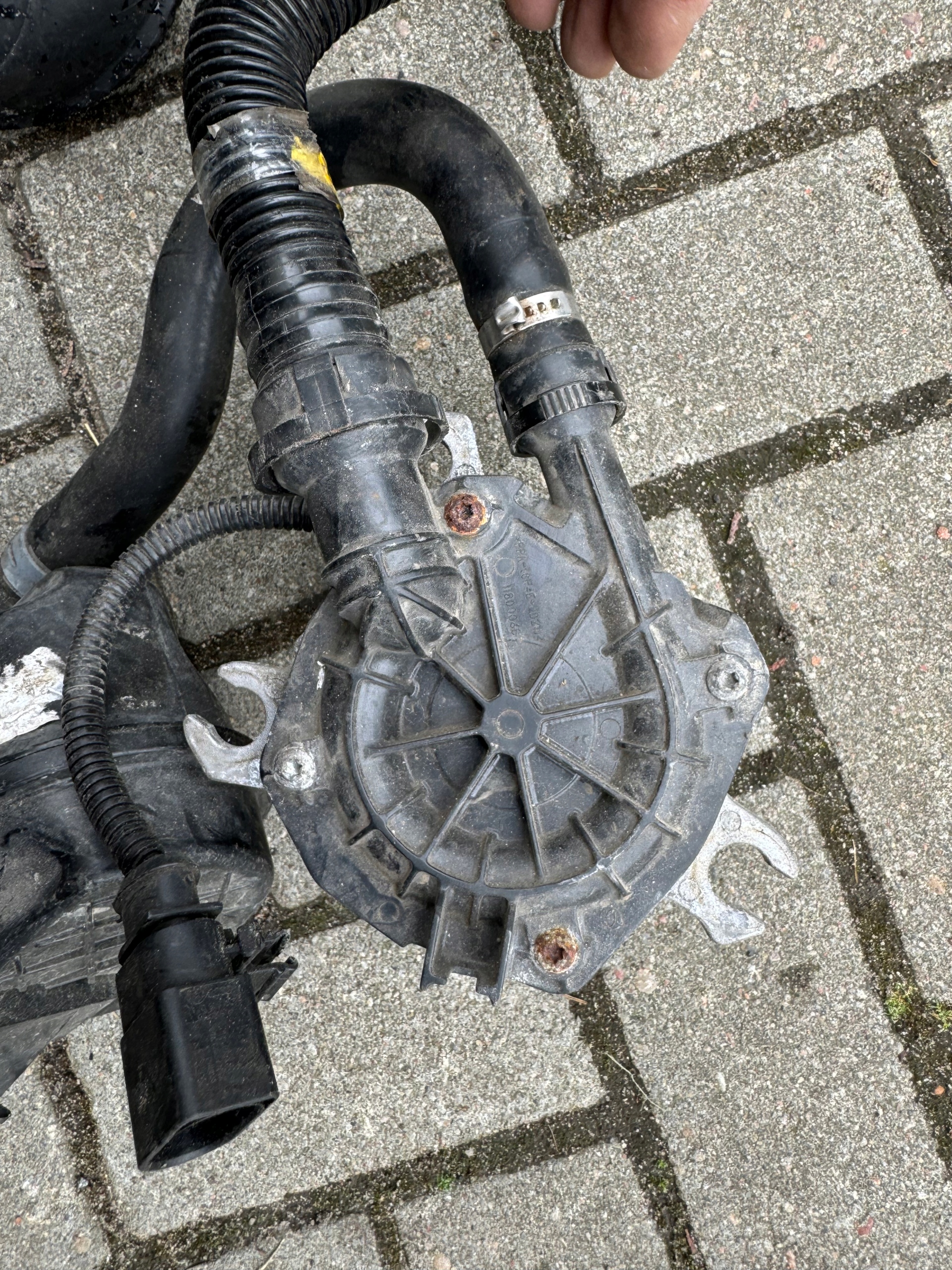 Sekundärluftpump OEM 07K959253B för Audi Q7 4L image 3