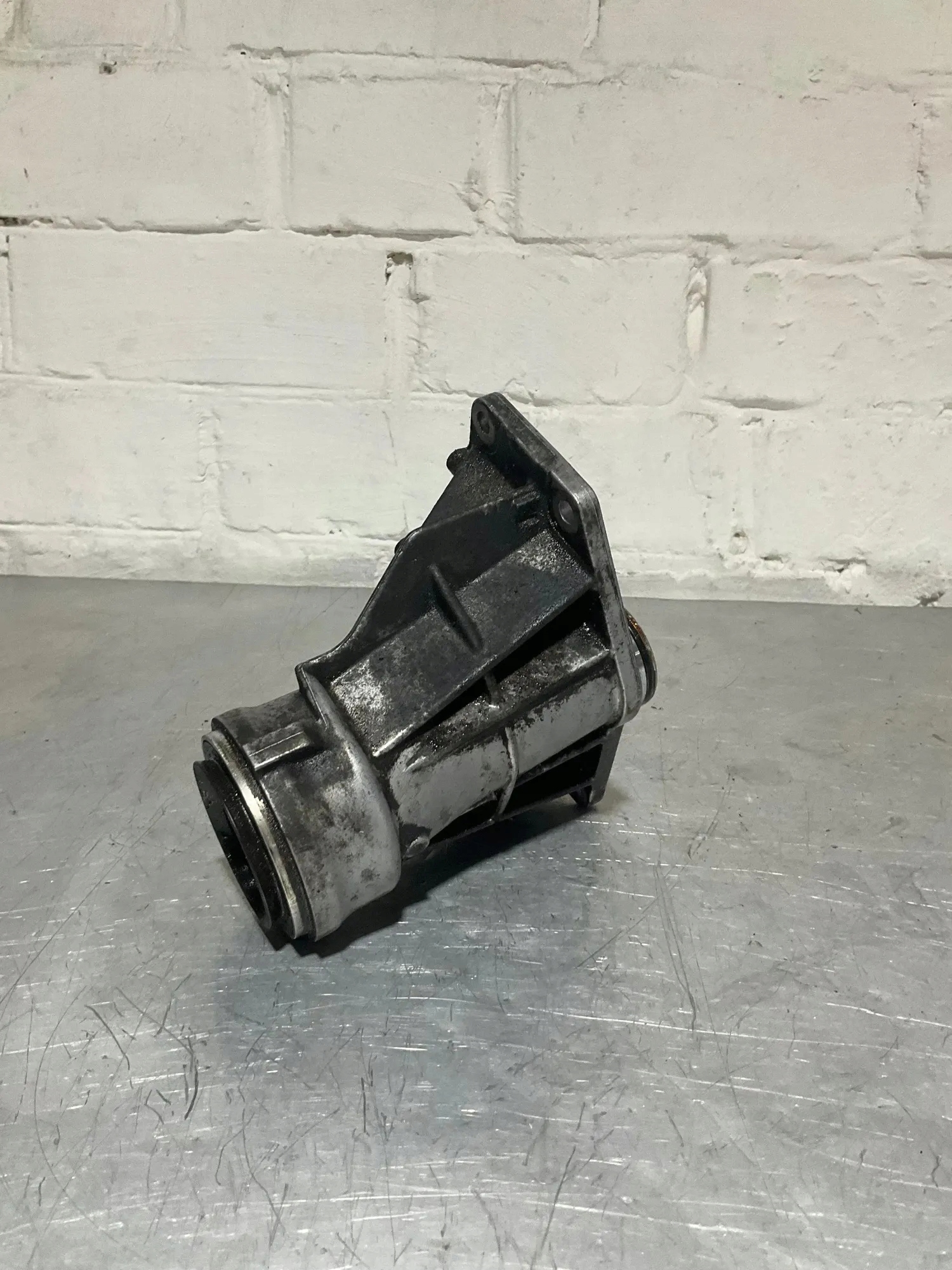 BMW 5 F10 Drive Shaft Bearing Bracket OEM 7578653
