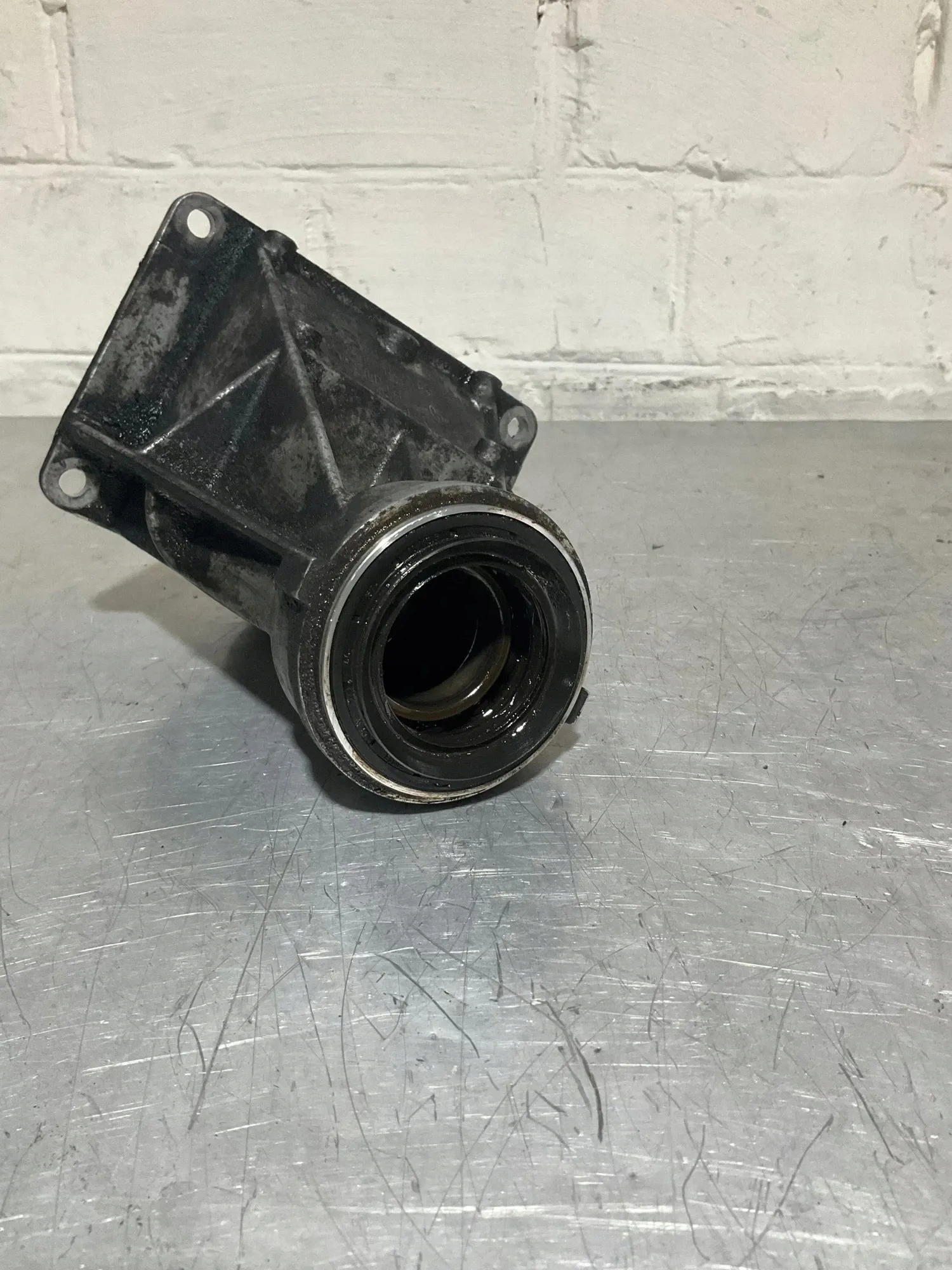 Suporte de rolamento de eixo BMW 5 F10 OEM 7578653 image 4