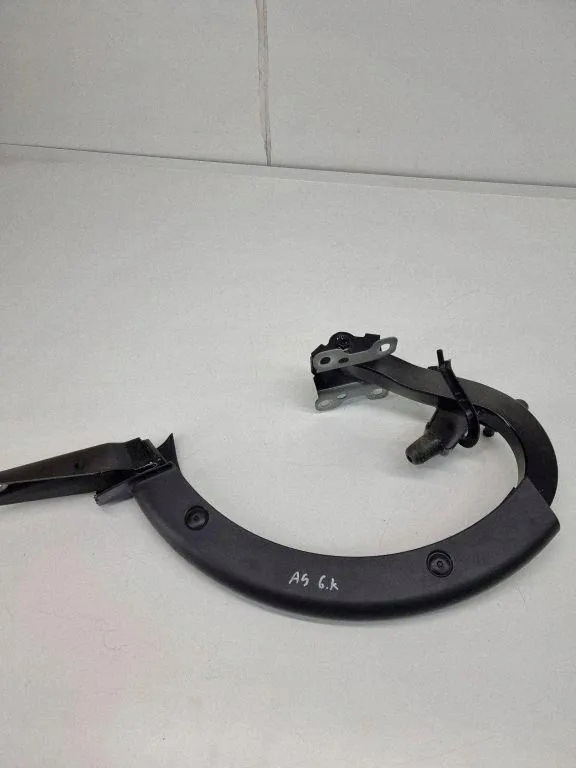 Charnière de coffre gauche Audi A5 2017 OEM 8W6827301 image 4