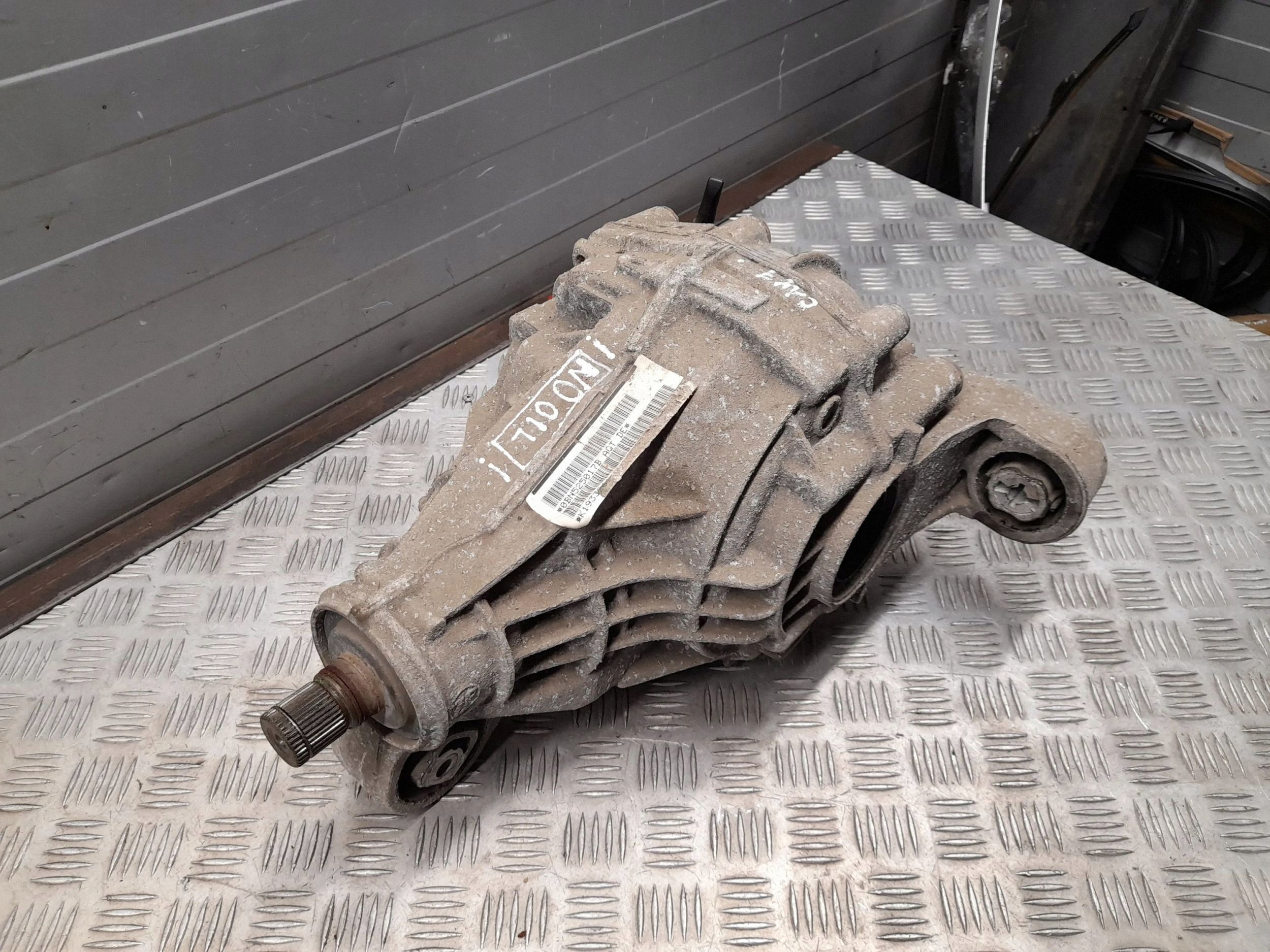 Différentiel arrière Porsche Cayenne OEM 0BN525017B image 2