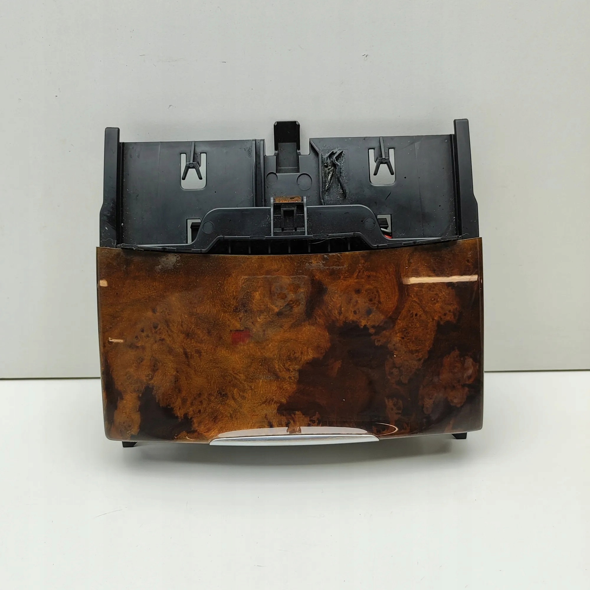 Cinzeiro Mercedes-Benz OEM A2186800850 - Usado image 2