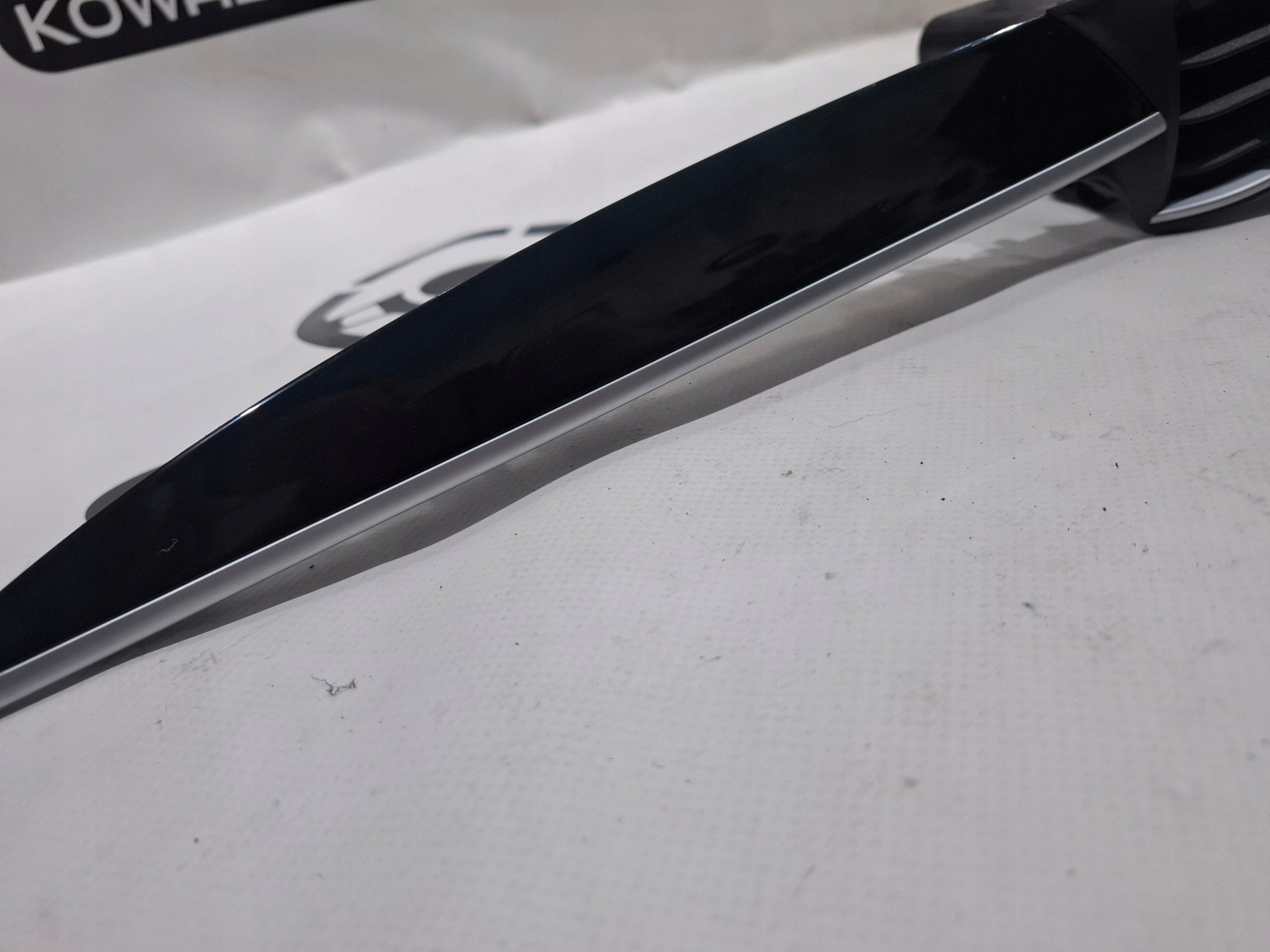 Luftdüse Maserati LEVANTE 2017 vorne rechts OEM 6700492820 image 4