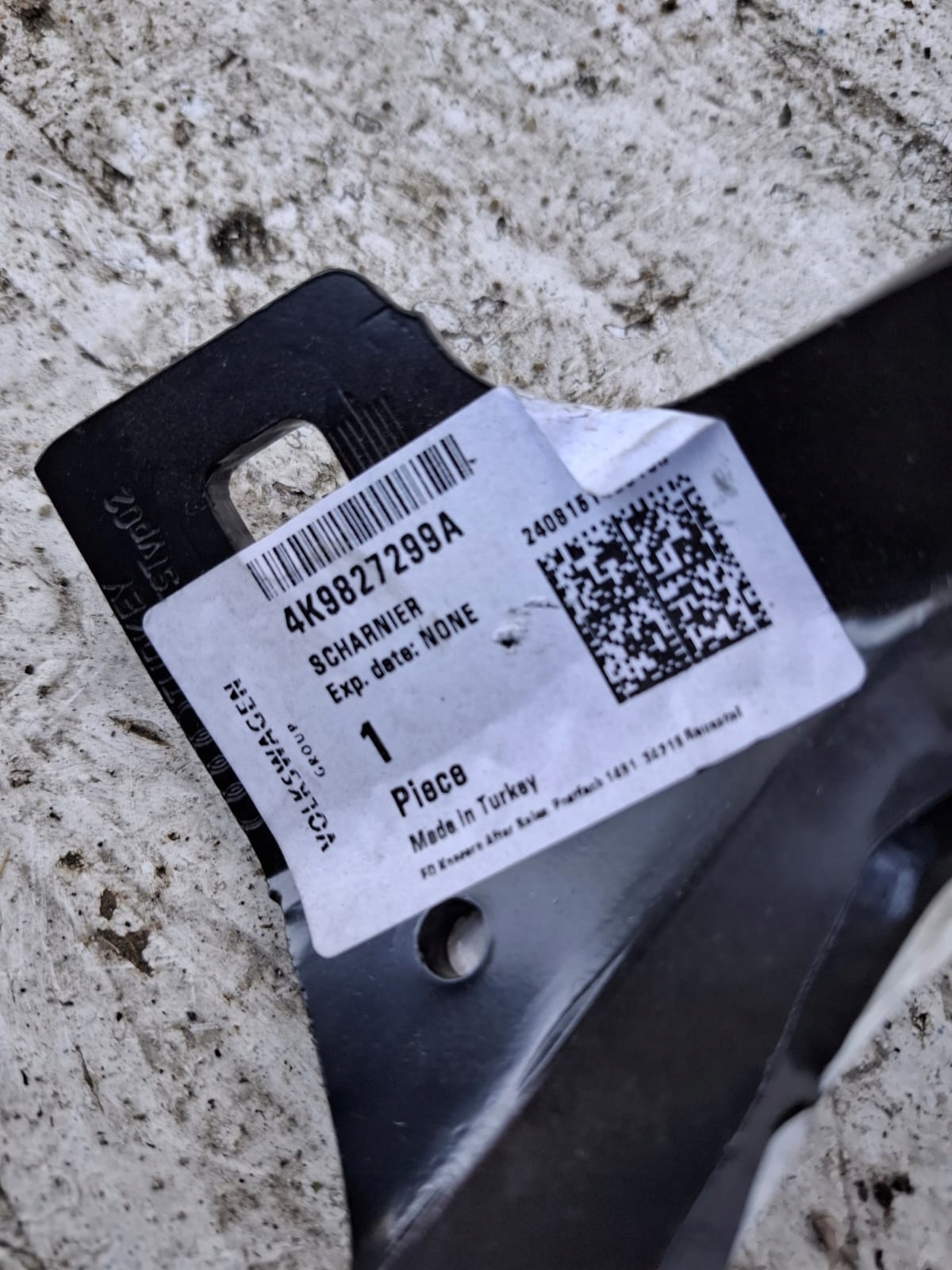 Charnière de coffre gauche OEM 4K9827299A Audi A6 C8 image 4
