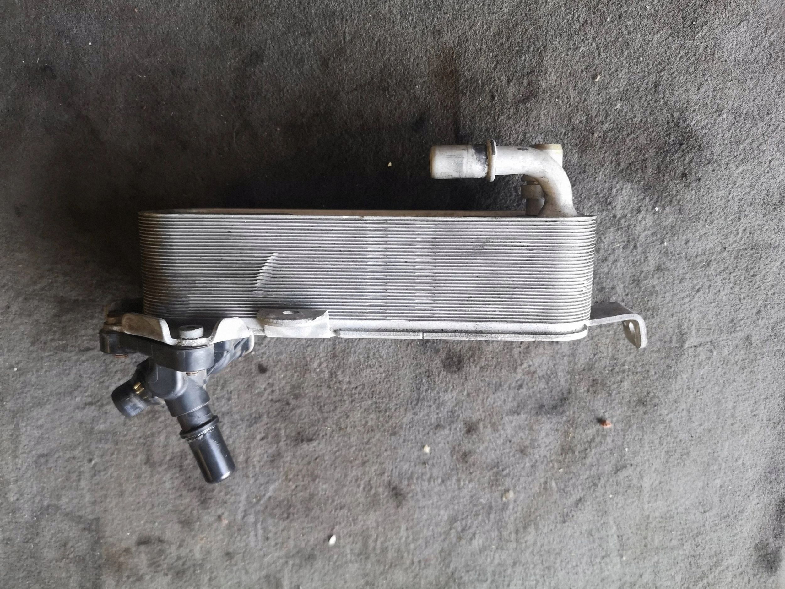 Arrefecedor Óleo Caixa Auto OEM 760055303 BMW image 2
