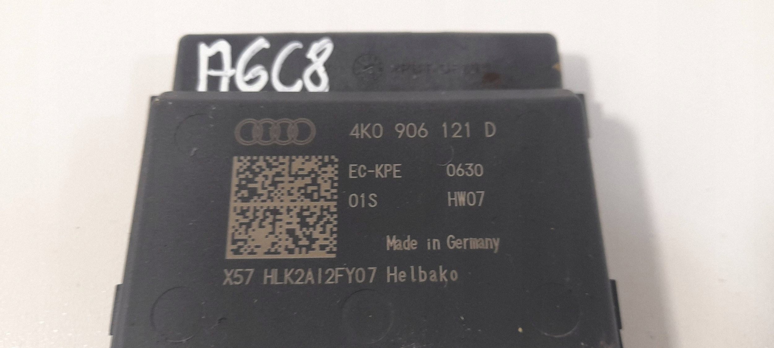 Polttoainepumpun ohjausmoduuli OEM 4K0906121D Audi