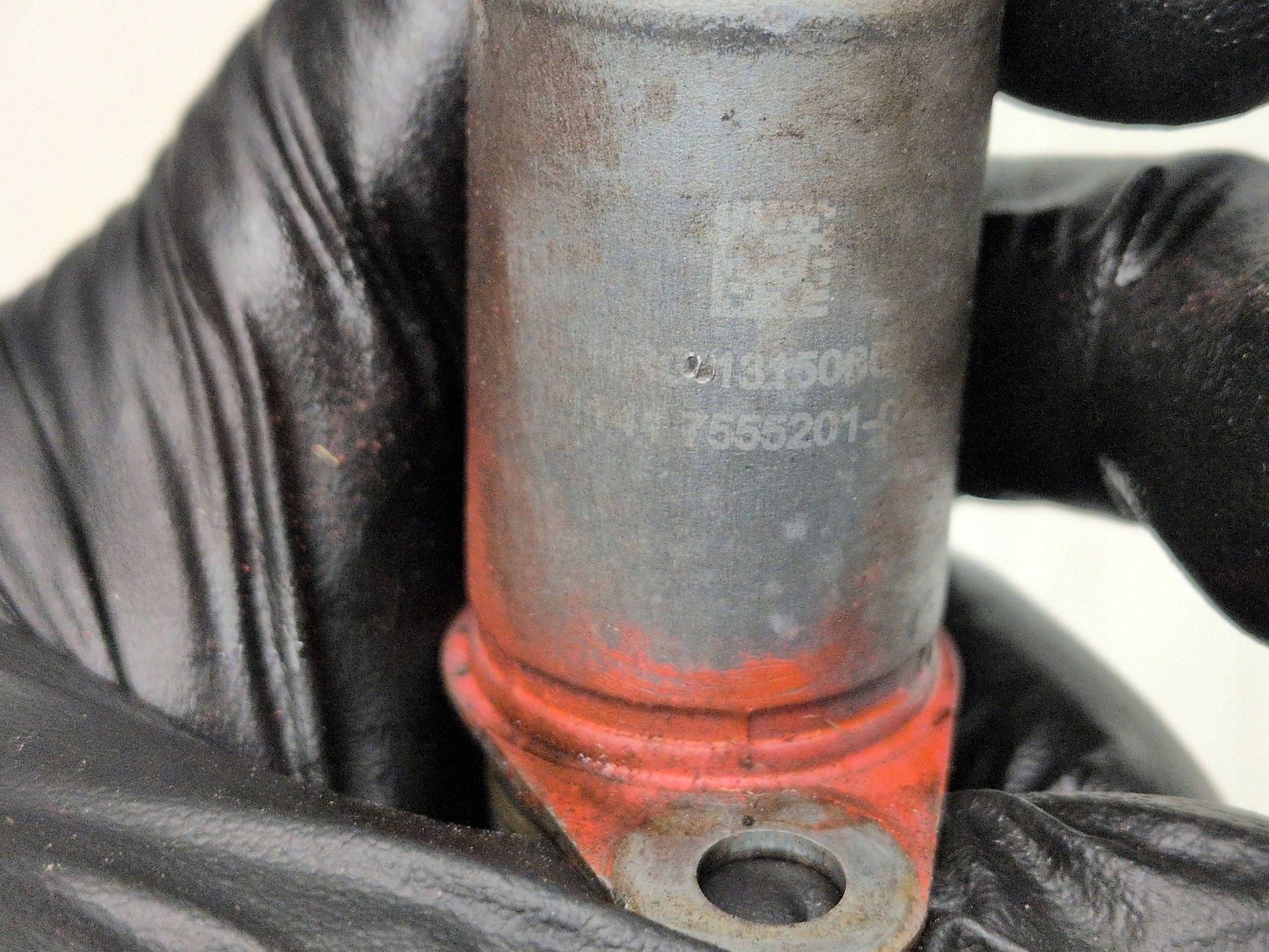 Válvula reguladora pressão óleo OEM 7555201 BMW image 6