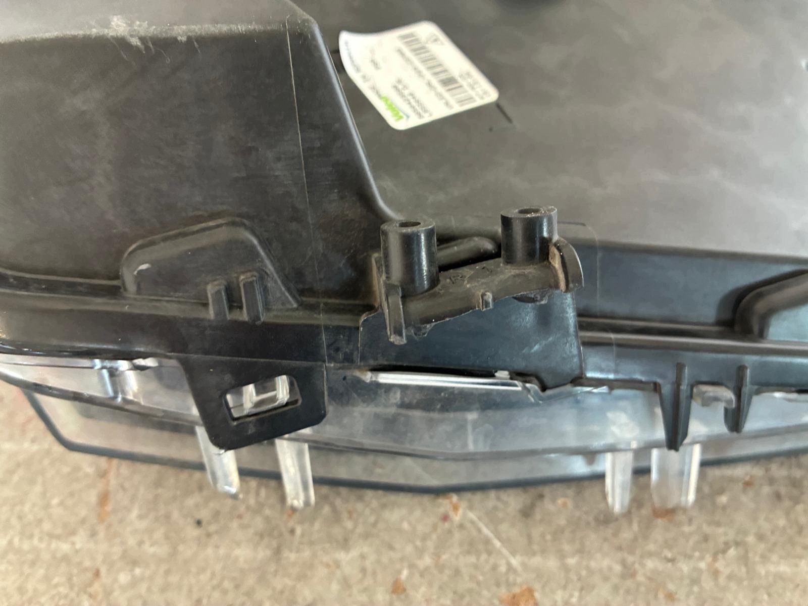 Peugeot 208/2008 II Rechter Halogenscheinwerfer OEM 9850423580 image 9
