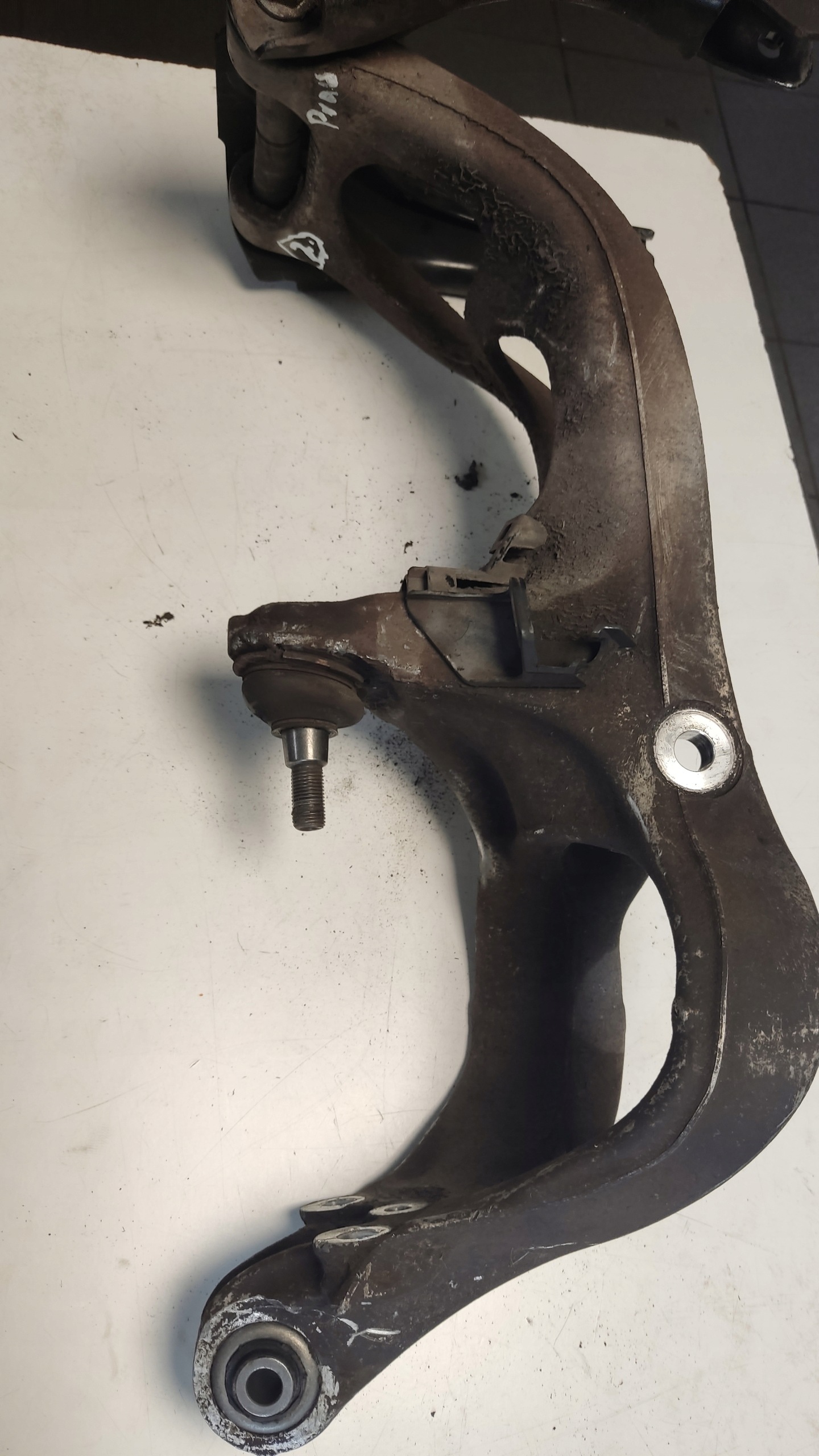 Rechter Achsschenkel OEM 365704 für Peugeot 407 image 5