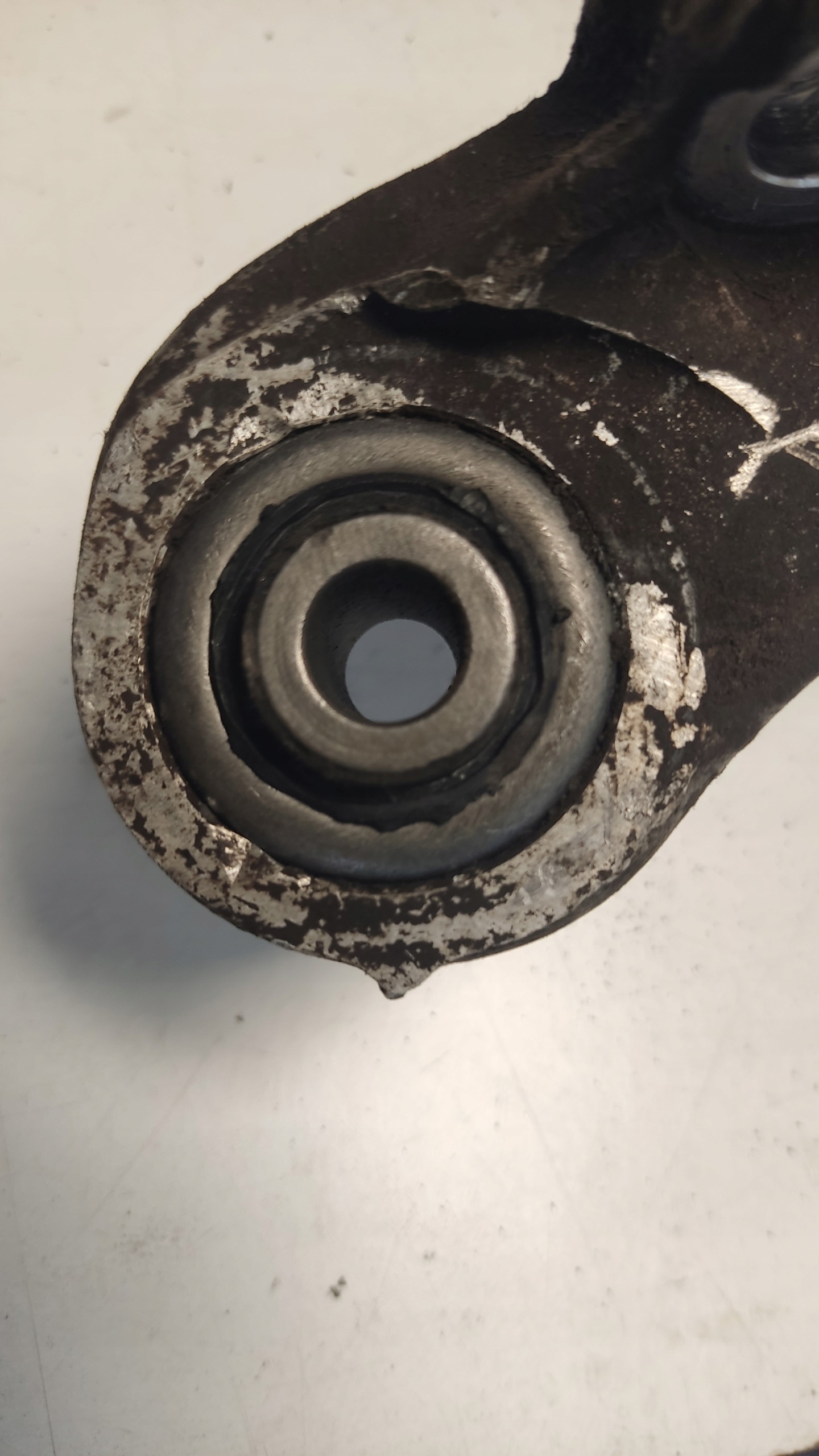 Rechter Achsschenkel OEM 365704 für Peugeot 407 image 6