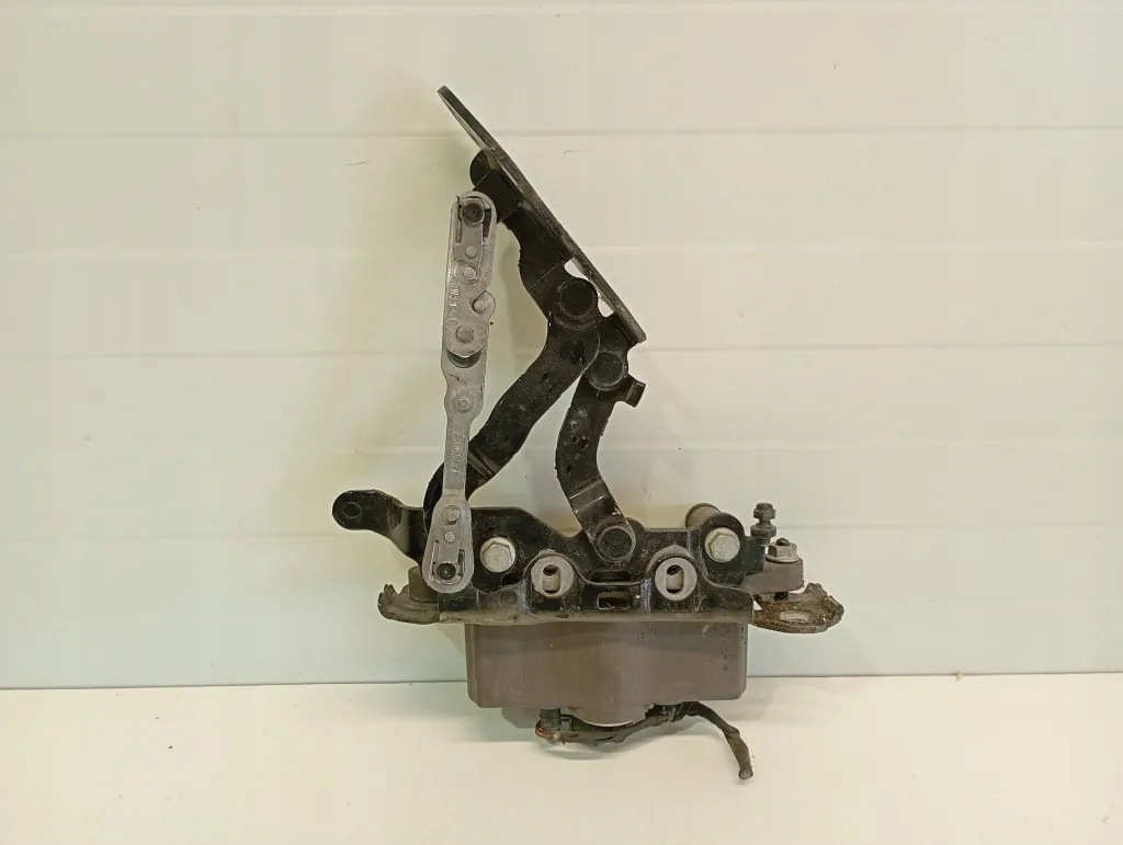 Mercedes-Benz E-luokan konepellin sarana OEM A2129066301 Etu