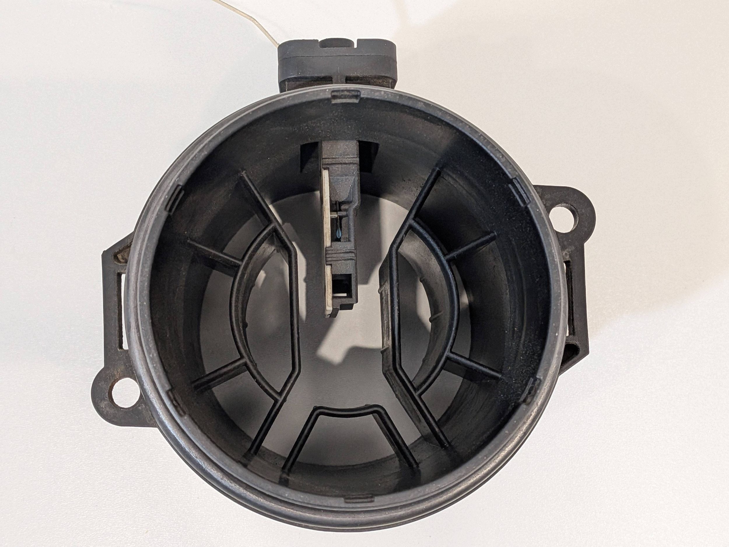 Débitmètre VW d'occasion OEM 03N906461 image 4