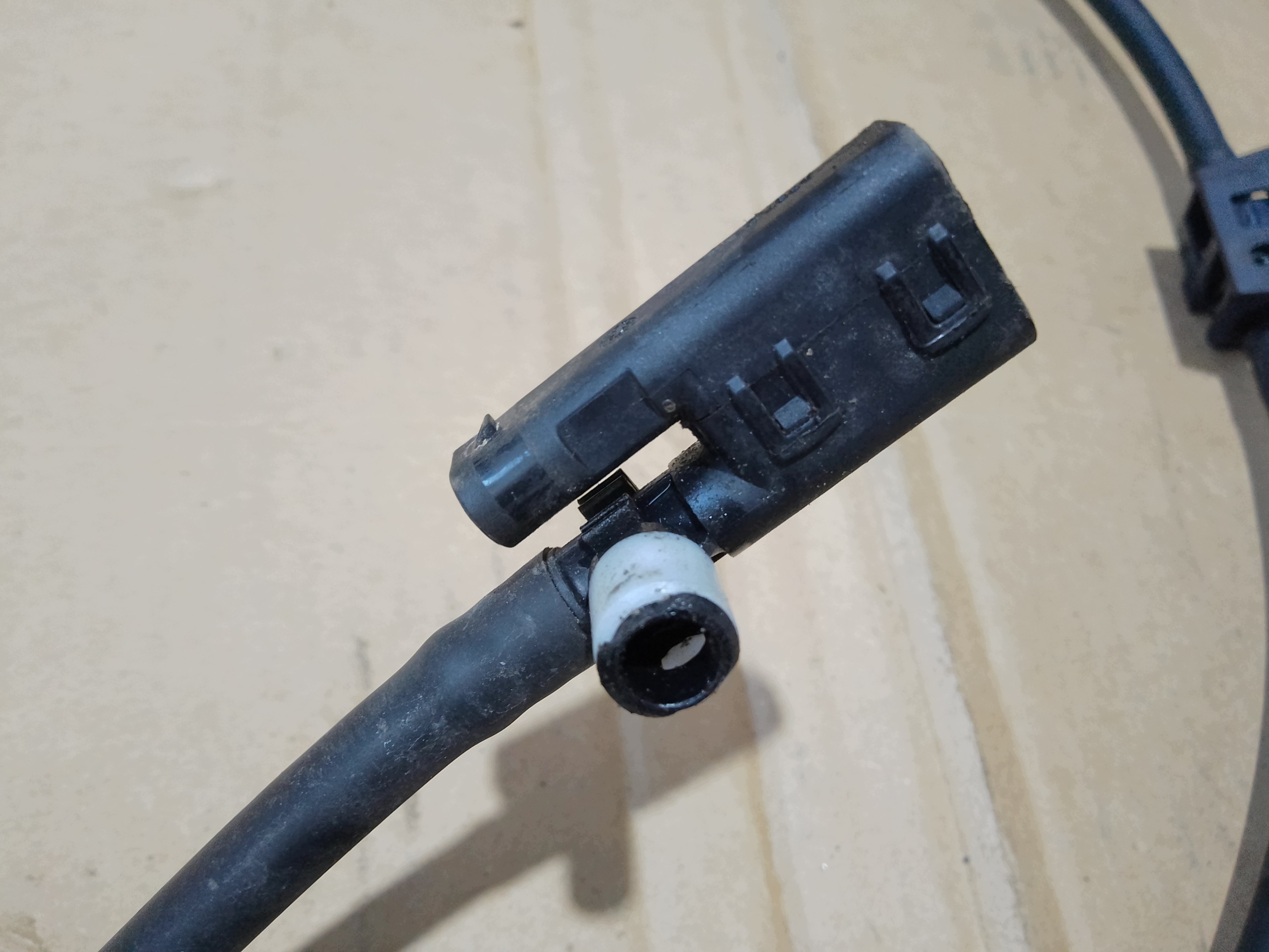 Scheibenwischerdüsen-Schlauch Mercedes W213 OEM A2138609000