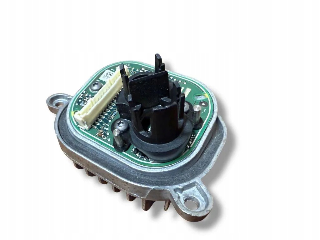 LED Headlight Module OEM 1305715396 for Audi A4 image 5