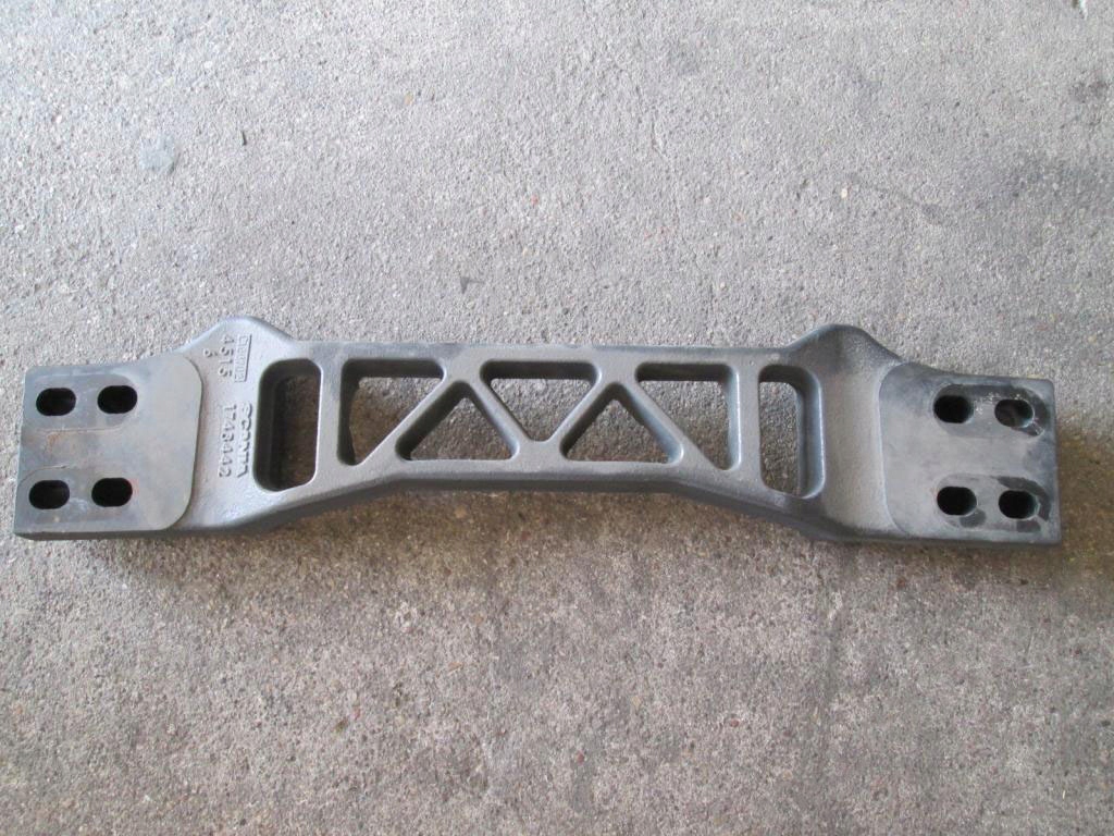 Viga de fixação da caixa OEM 1743442 para Scania R GRS image 3