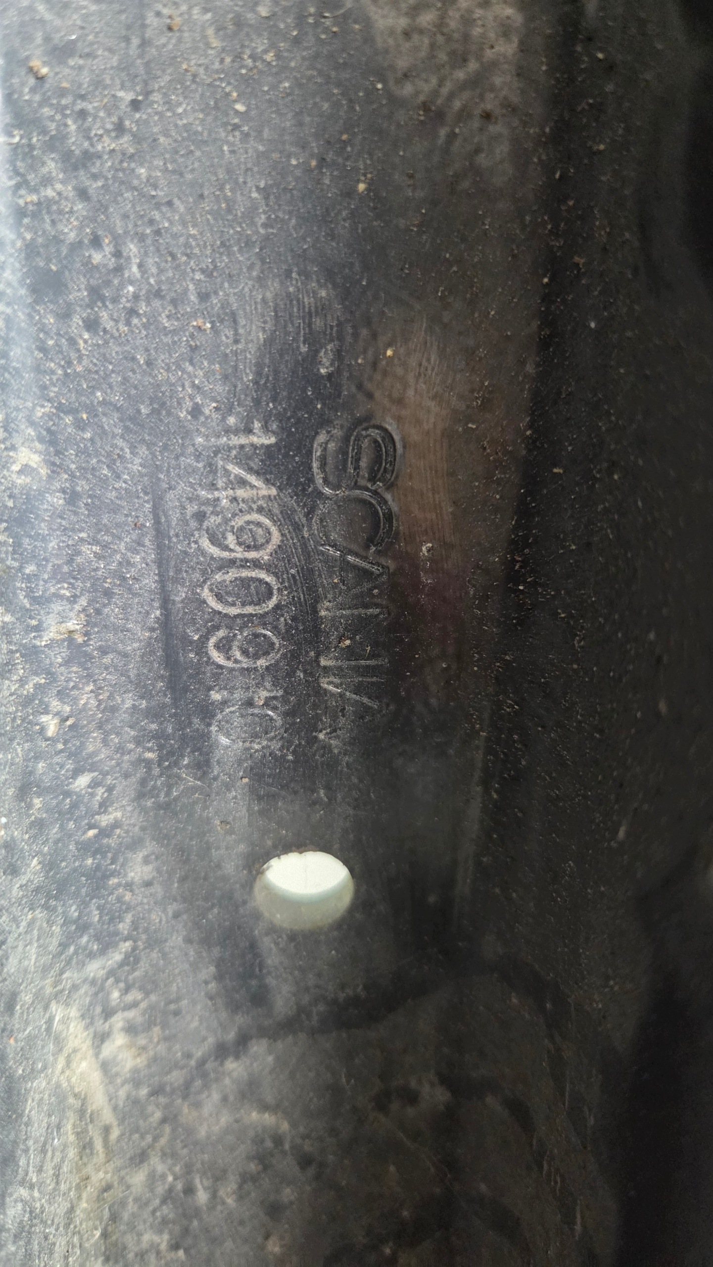 OEM 1490910 Cab Mount Bracket for Scania R image 5
