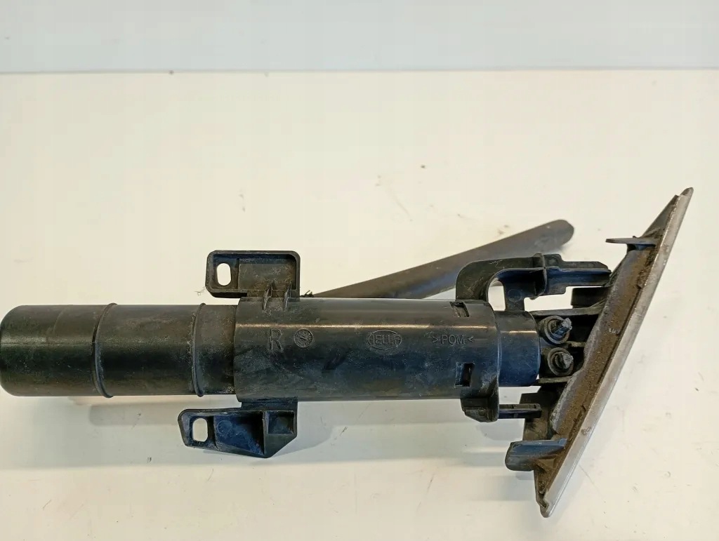 Buse de lave-phare droit OEM 3T0955978A image 5