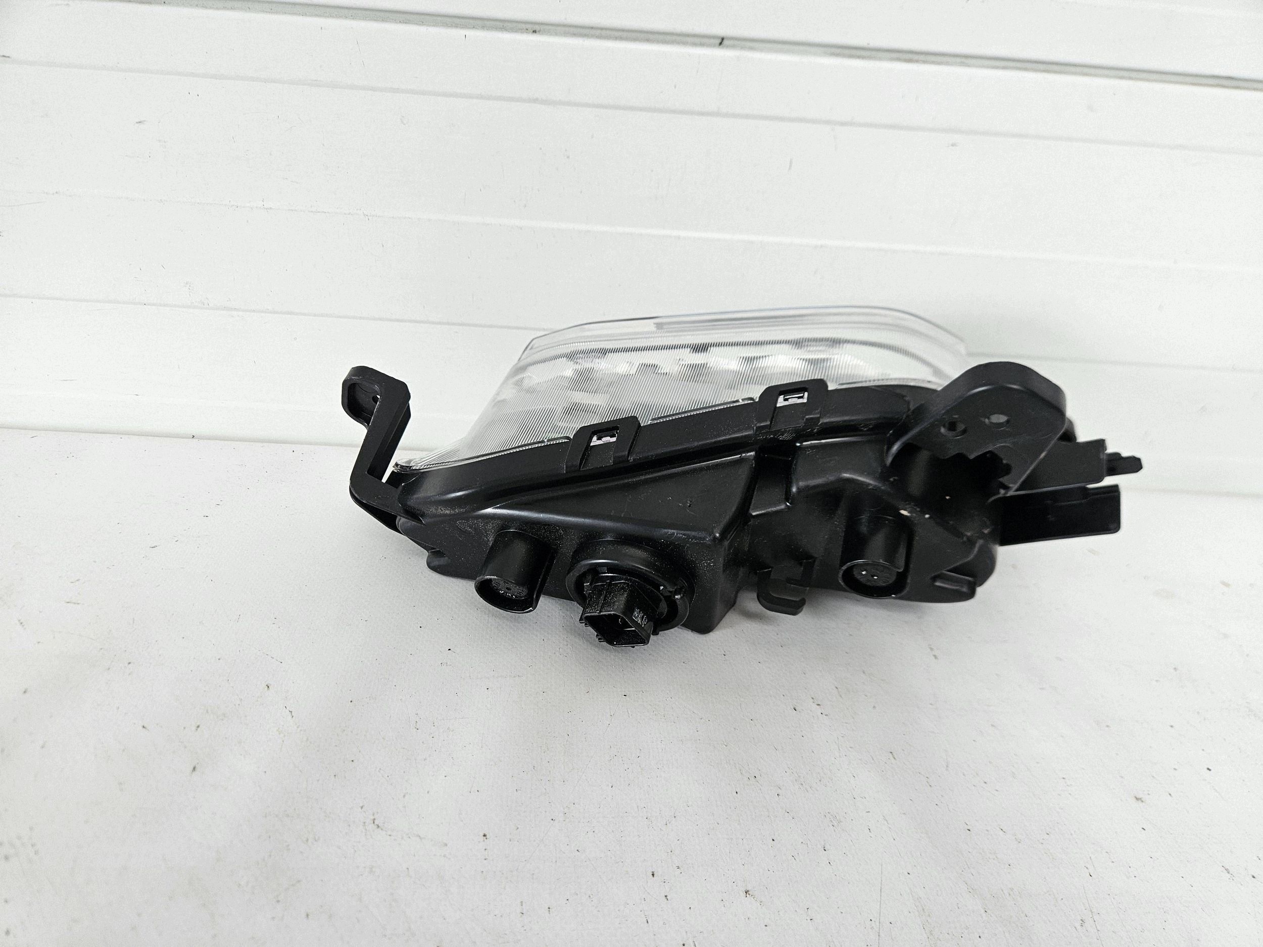 Hyundai i30 2017 Etu oikea sumuvalo OEM 92208G41