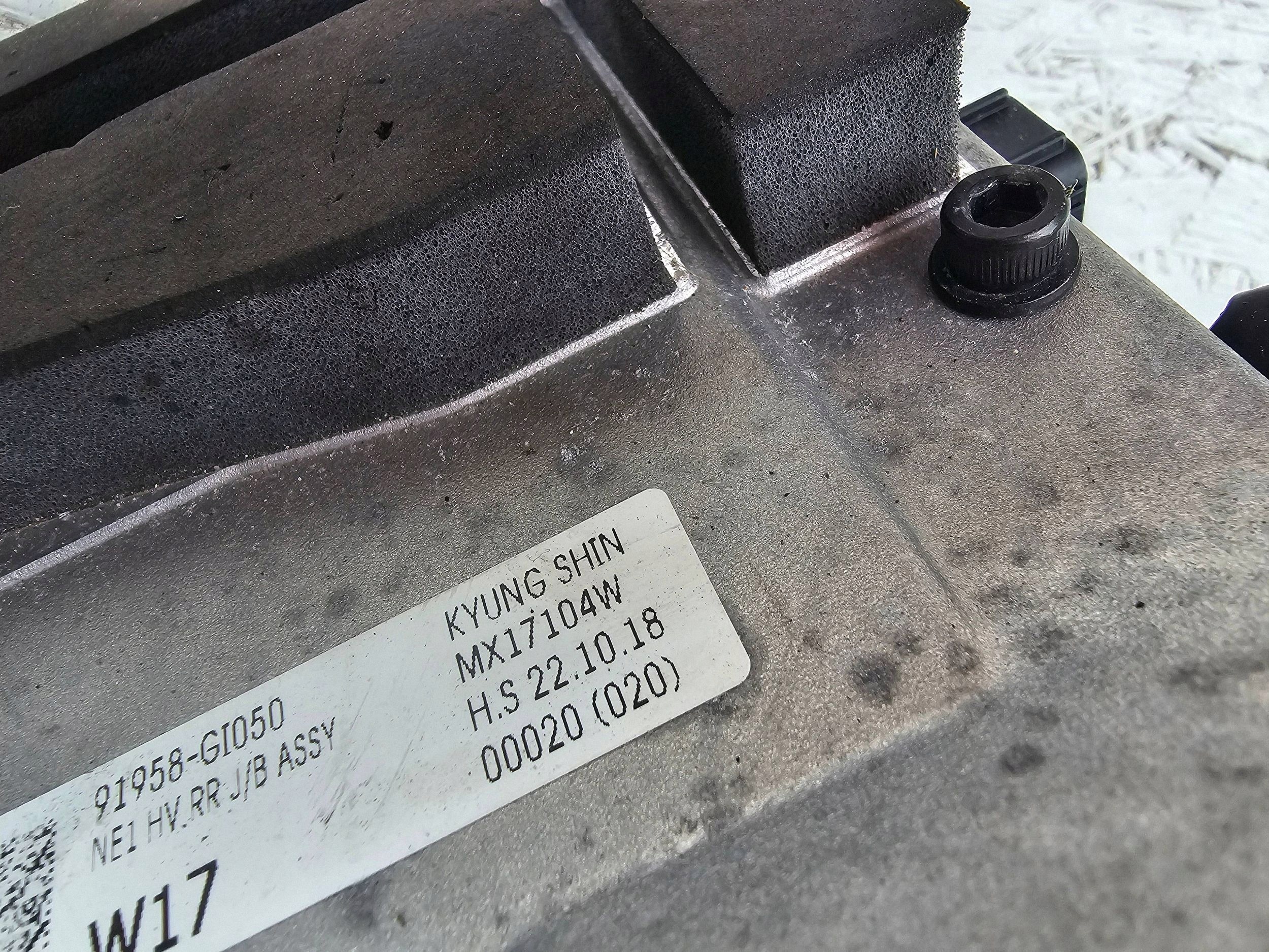 Inversor Hyundai IONIQ OEM 91958GI050 Usado image 9