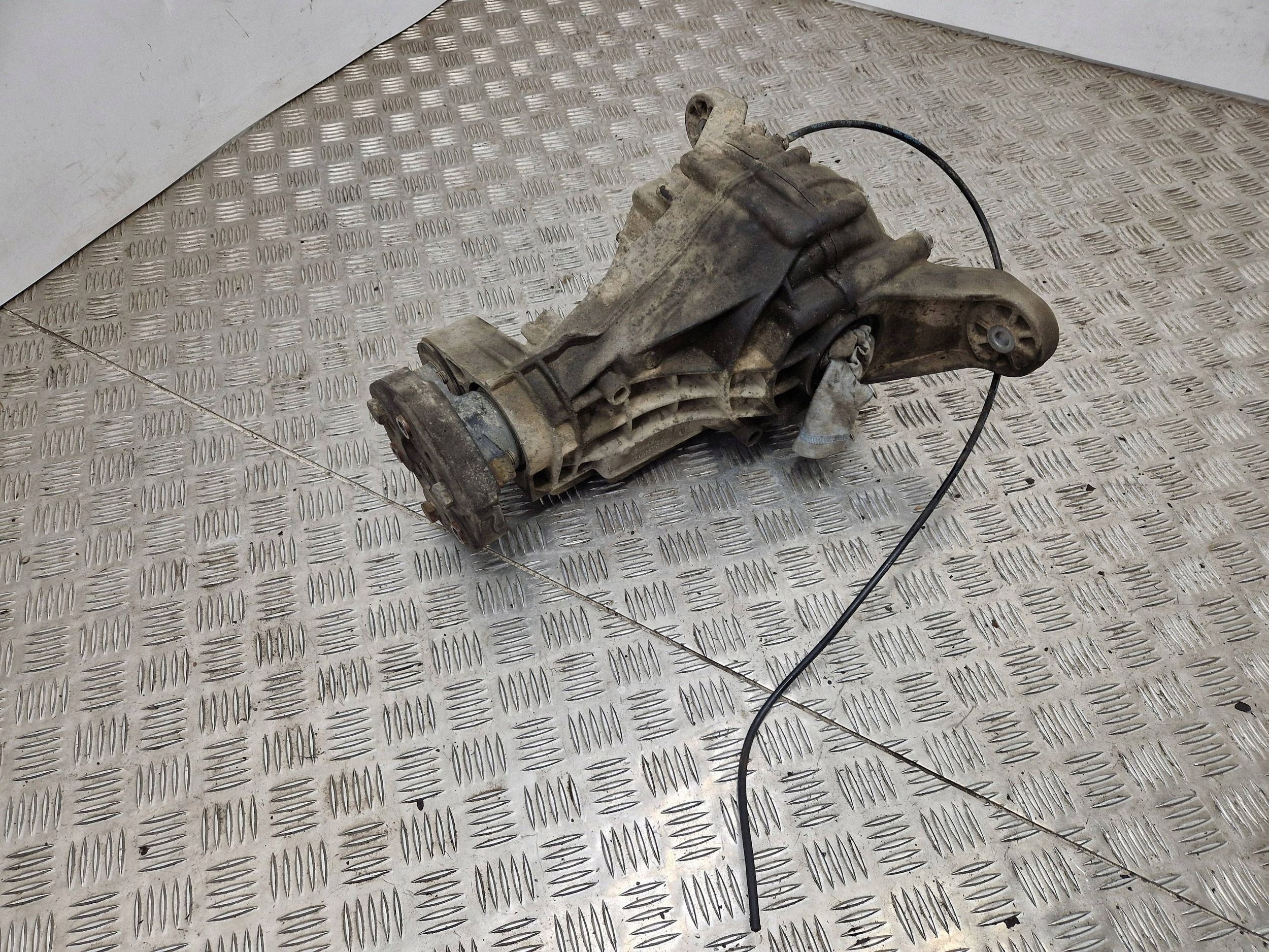 Mercedes ML W164 Hinterachsdifferential OEM 4460310032 image 2