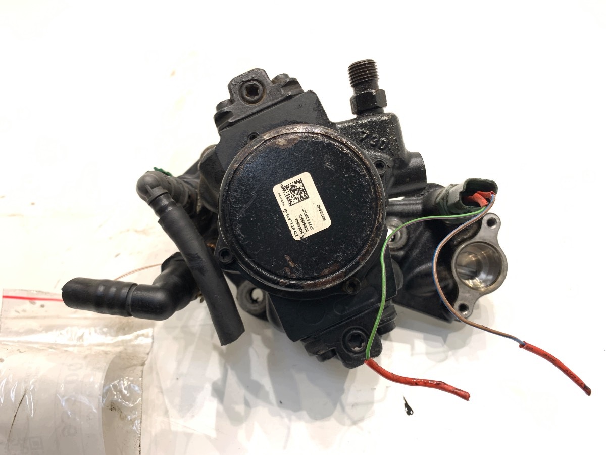 Pompe d'injection OEM 9687959180 pour Ford S-Max 2.0 TDCI image 3