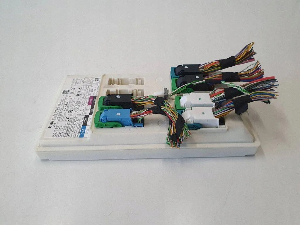 BMW Mukavuusmoduuli 5A09DC4 3.0L 2019