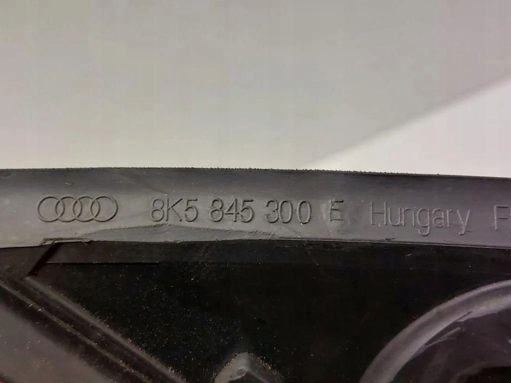Ventana trasera derecha OEM 8K5845300E Audi A4 2011 image 3