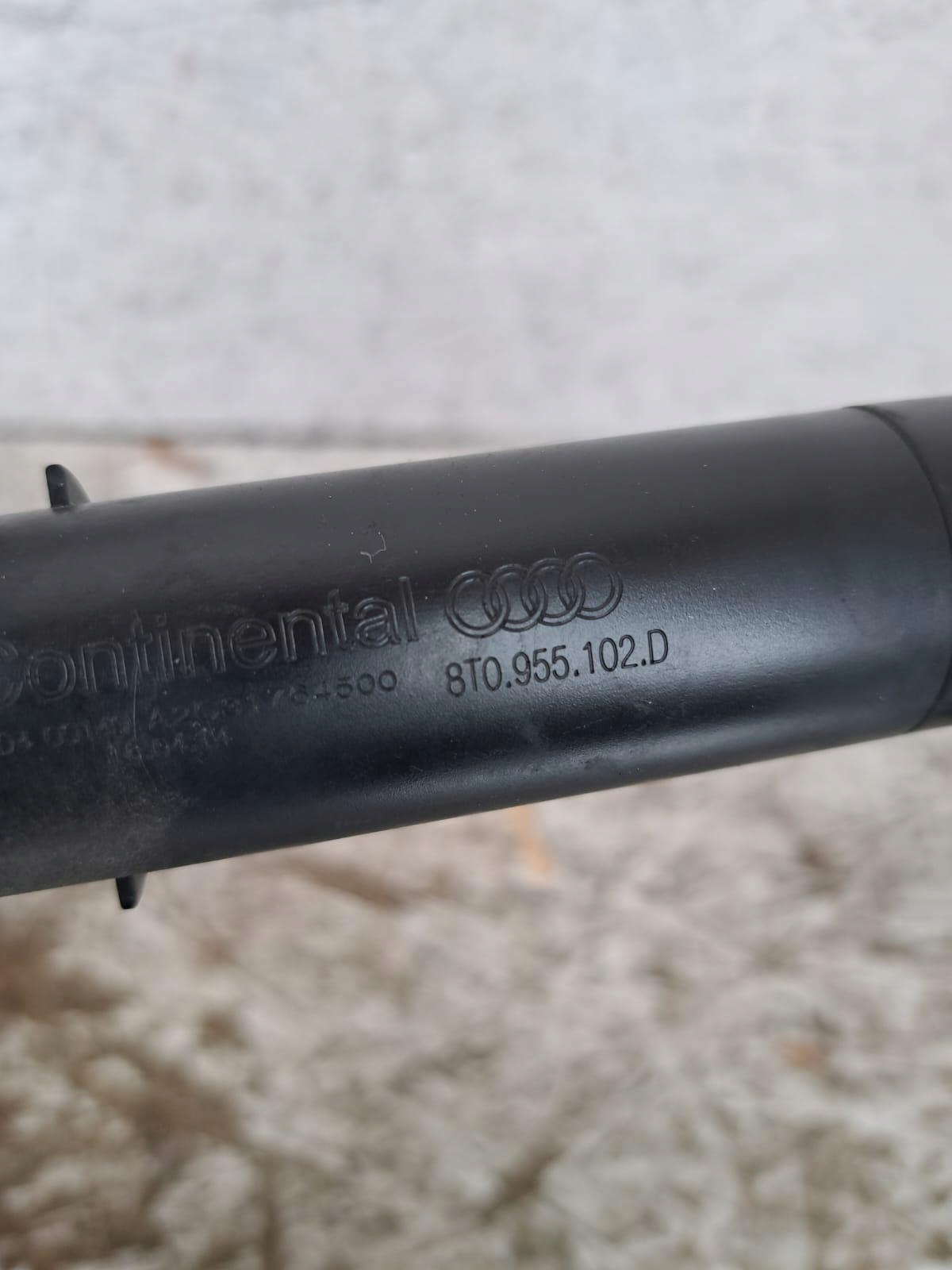 Oikea ajovalopesuri OEM 8T0955102D Audi A5:lle image 3