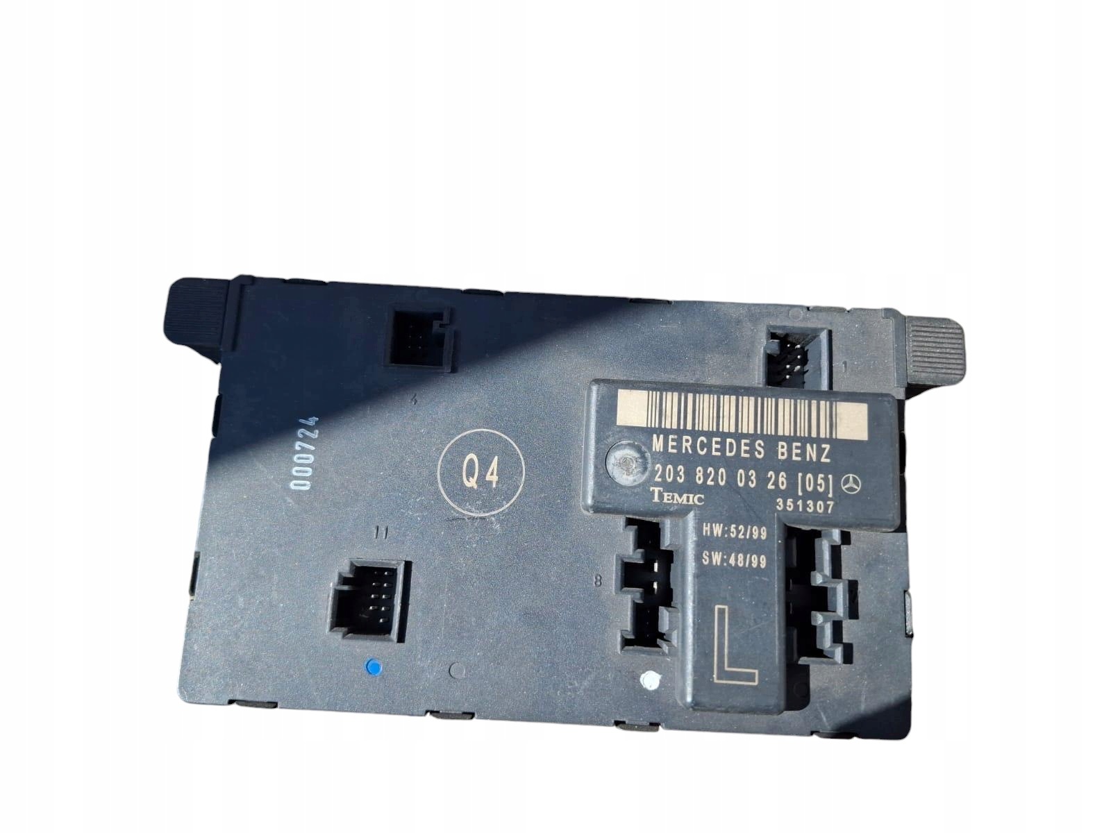 Módulo de porta esquerda dianteira Mercedes-Benz OEM 2038201585 image 2
