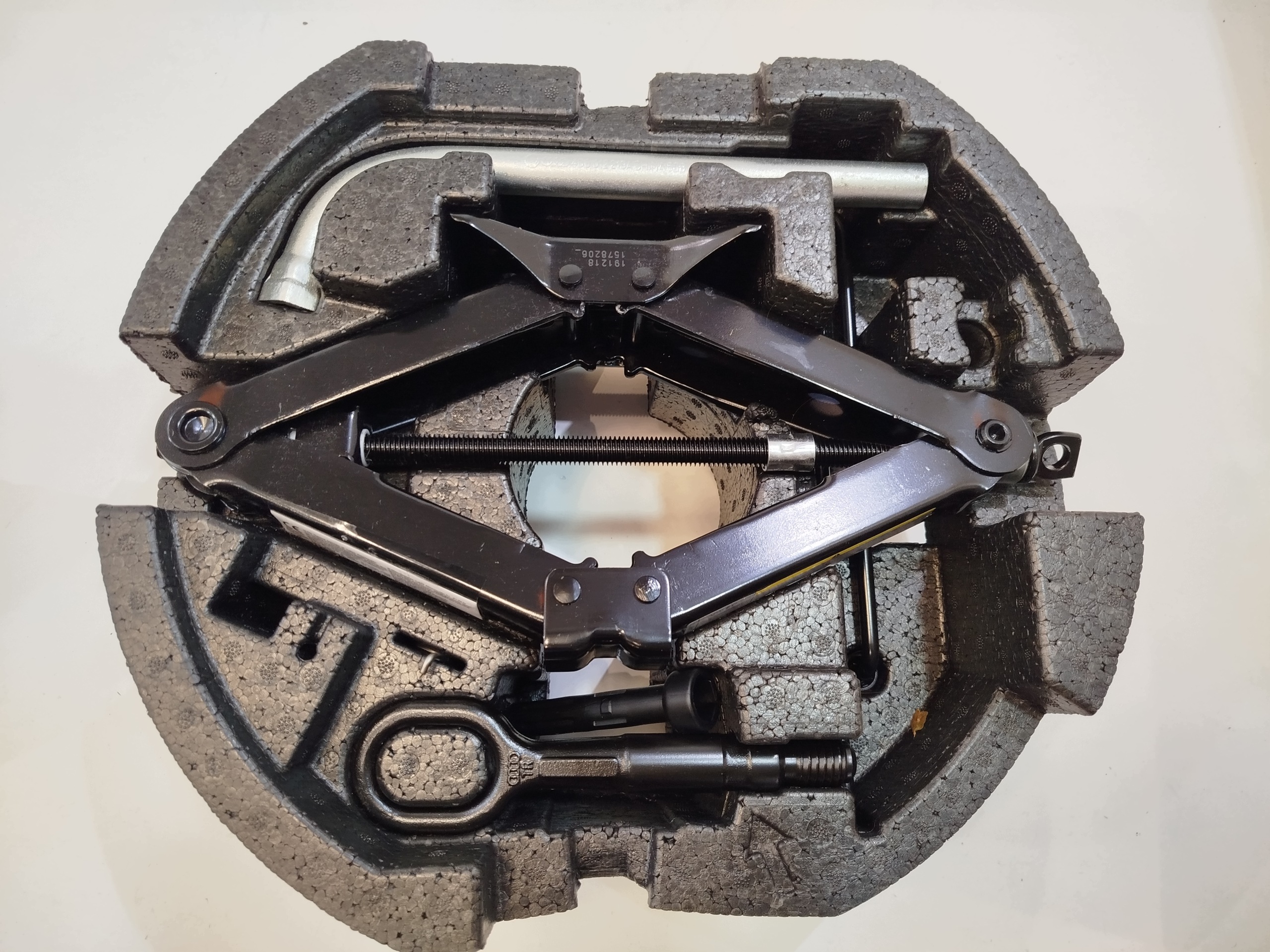 Skoda Superb III korjaussarja OEM 3V0012115D