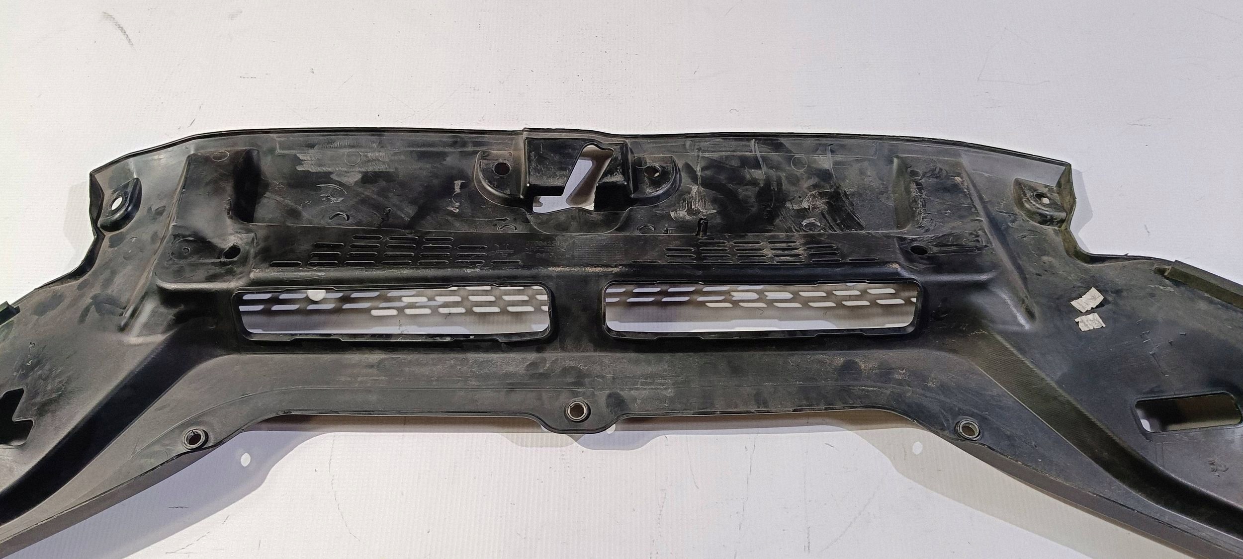 Support radiateur Maserati OE OEM 670042318 Occasion image 10