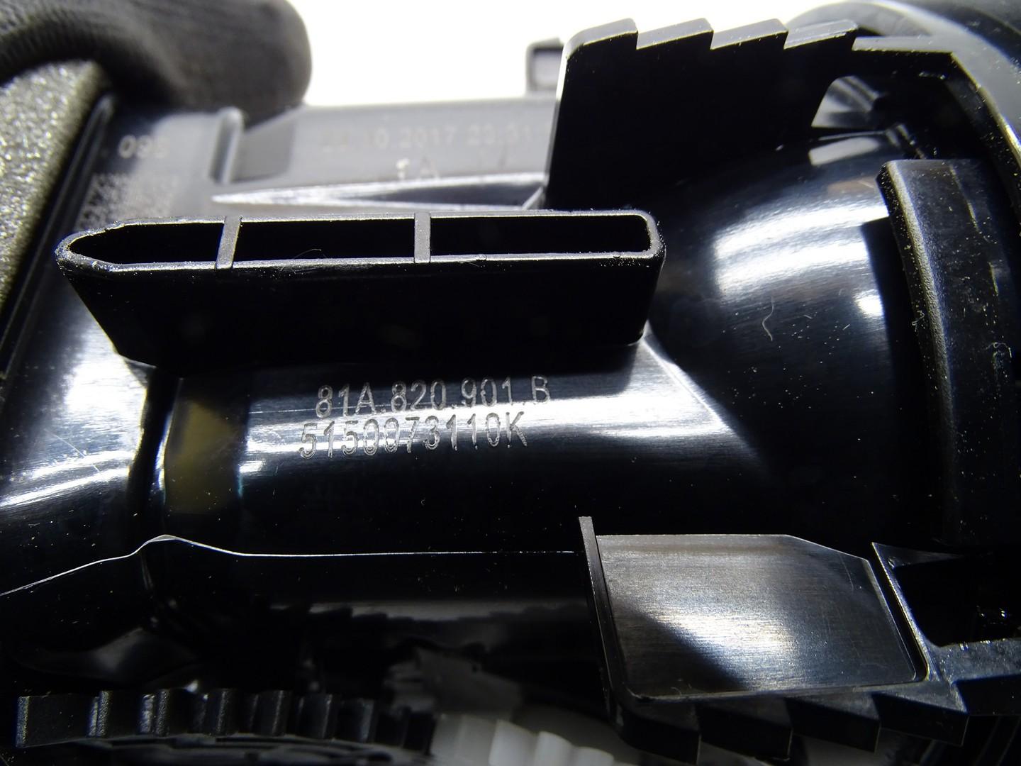 Rejillas de salpicadero OEM 81A820901B para Audi A3 Limousine image 6
