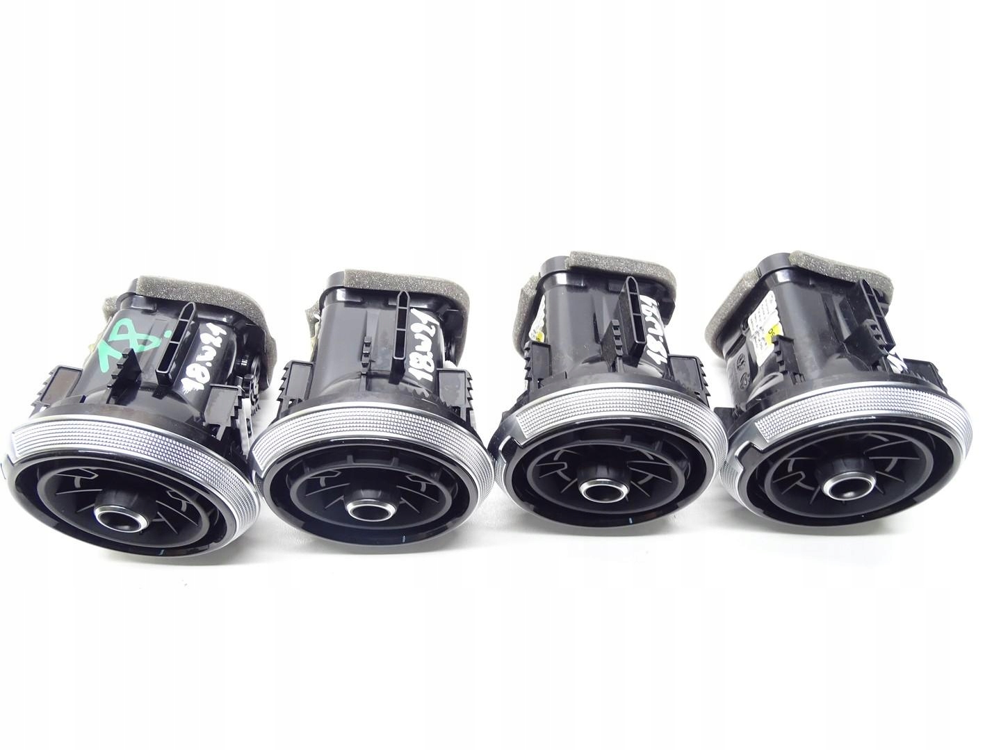 Rejillas de salpicadero OEM 81A820901B para Audi A3 Limousine image 8