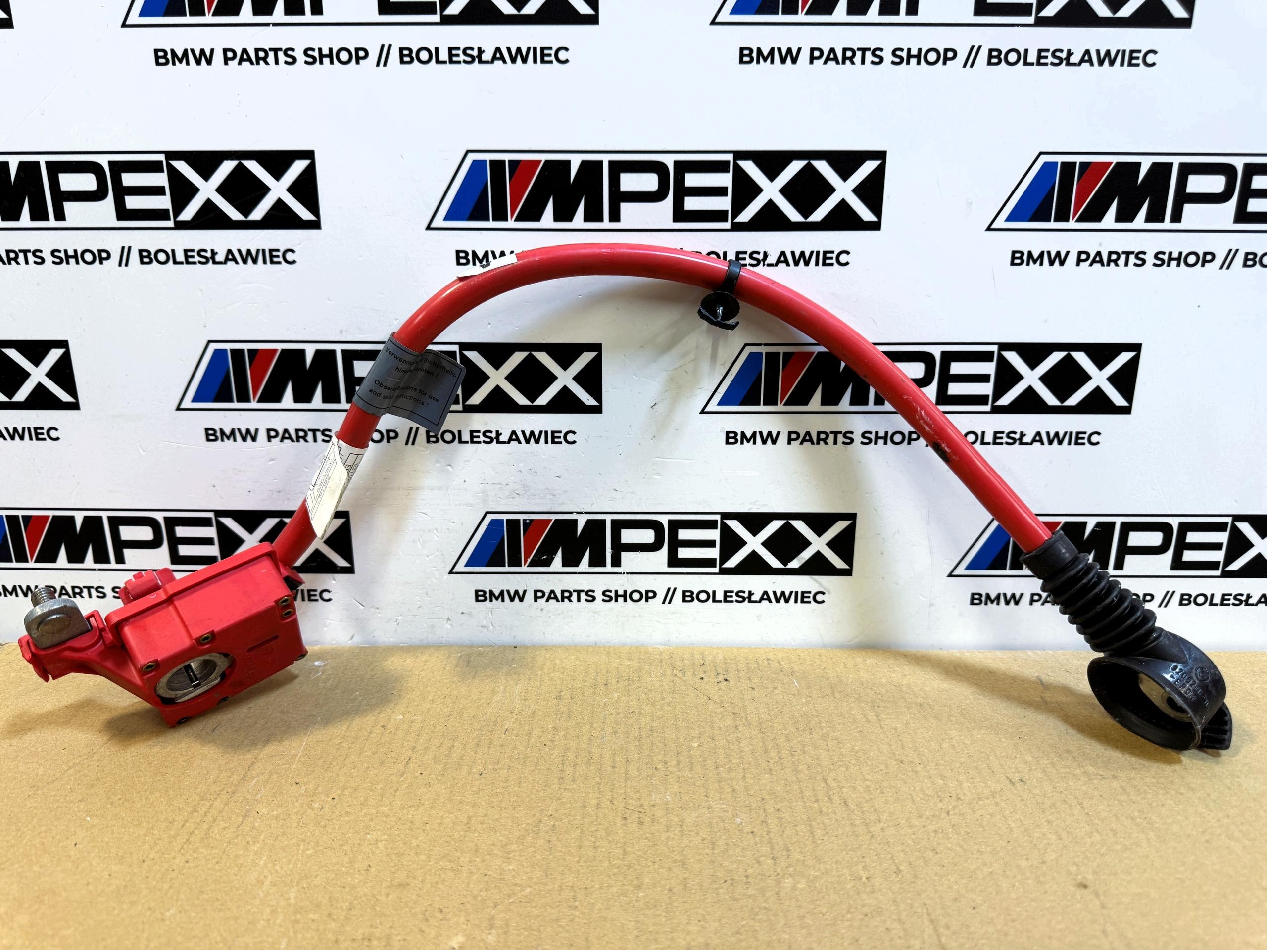 BMW F10 F11 Clamp OEM 9217034 - Used Condition image 2