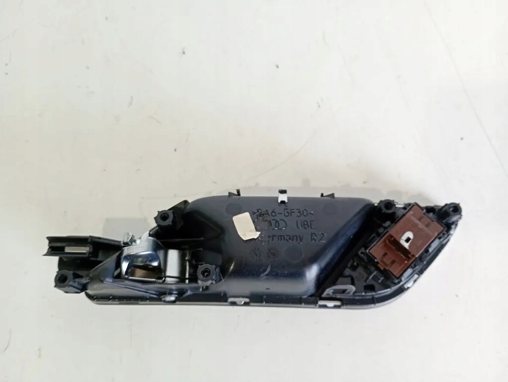 OEM 8V3837020B Höger bakre innerhandtag Audi A3 8V image 4