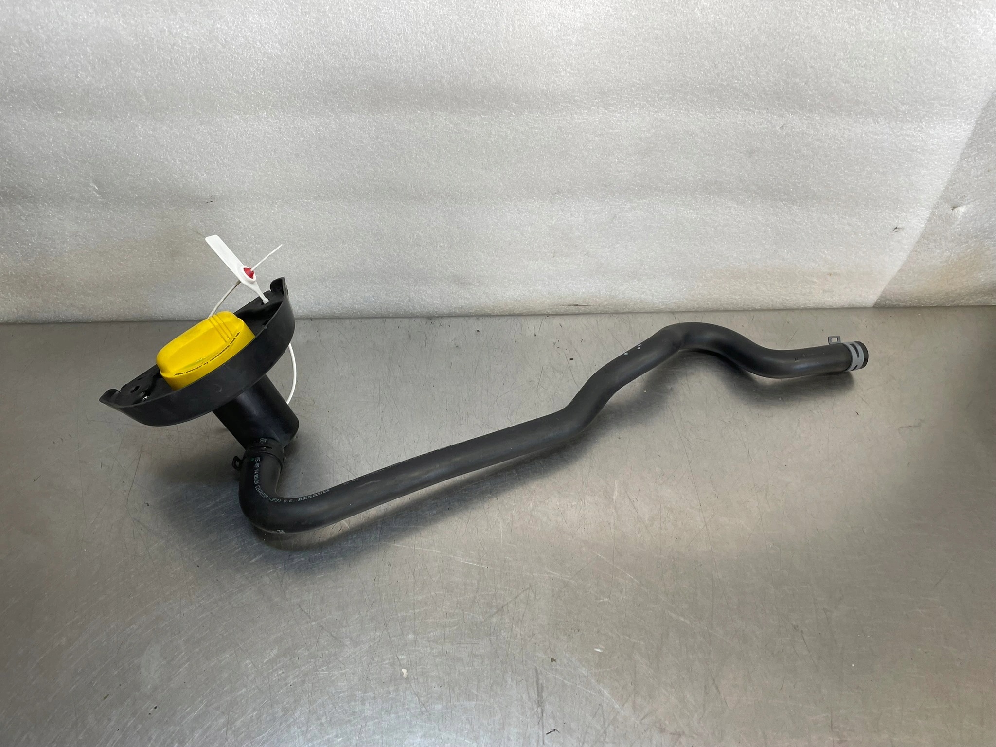 Olfyllningslock OEM 8200795333 för Renault 2.0 DCI image 2