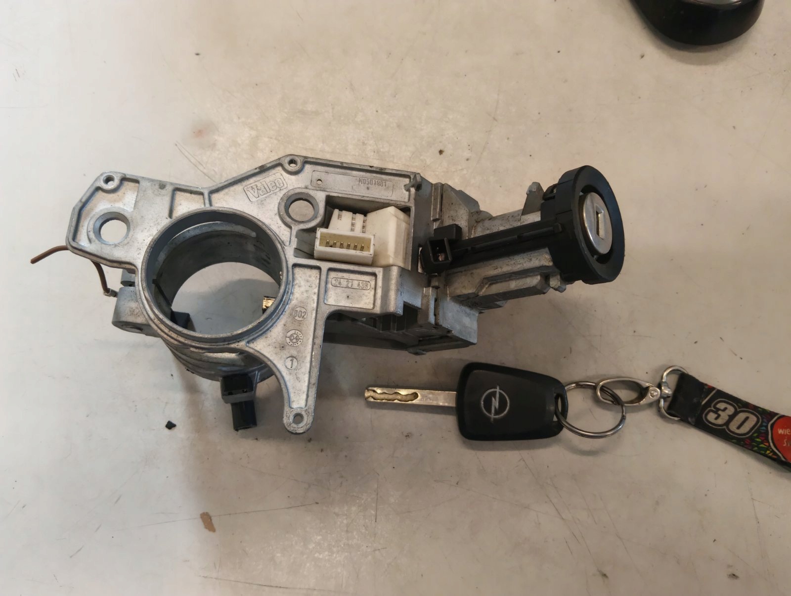 Interruptor de encendido OEM 2421430 para Opel Astra H Estate image 2